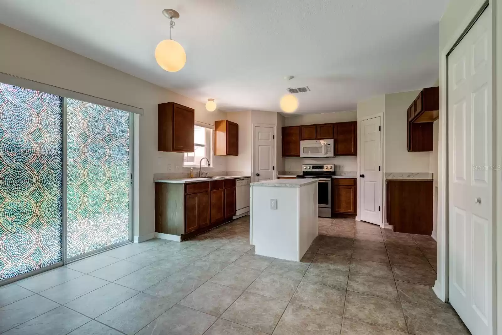 Dining area in kitchen