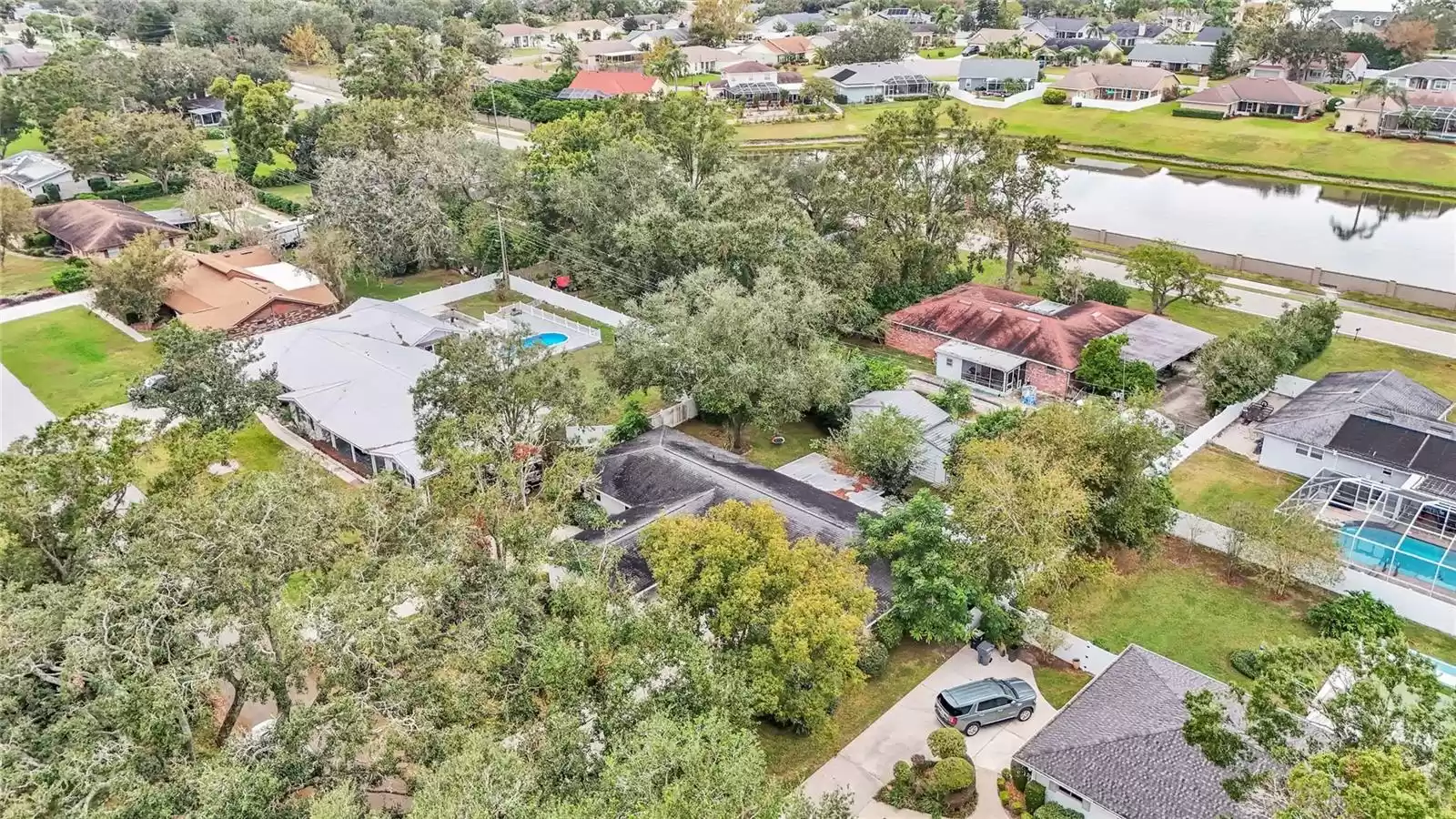 712 ORANGE VALLEY LANE, LAKELAND, Florida 33813, 4 Bedrooms Bedrooms, ,2 BathroomsBathrooms,Residential,For Sale,ORANGE VALLEY,MFRL4948937