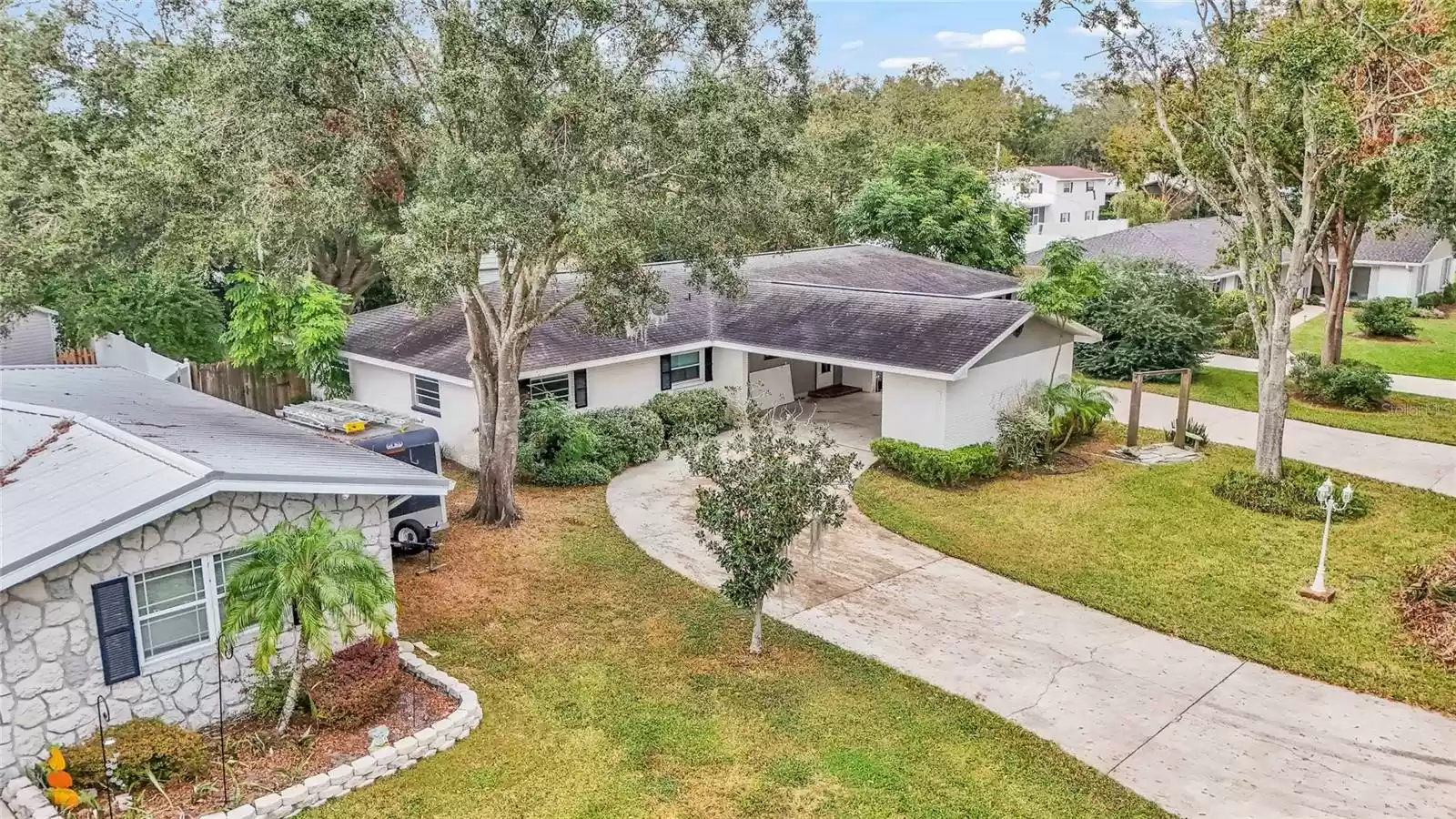 712 ORANGE VALLEY LANE, LAKELAND, Florida 33813, 4 Bedrooms Bedrooms, ,2 BathroomsBathrooms,Residential,For Sale,ORANGE VALLEY,MFRL4948937