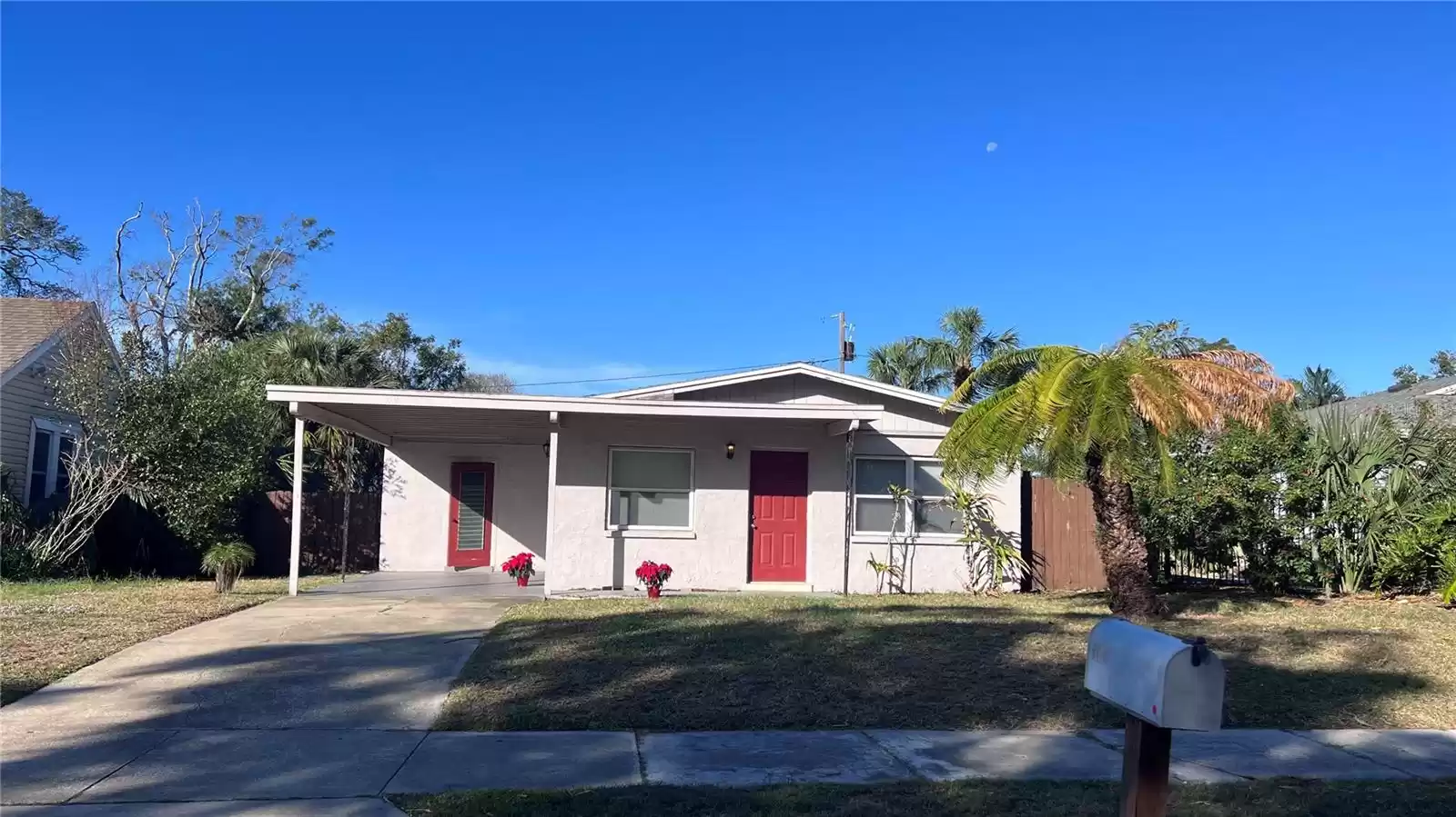 316 BAY STREET, TARPON SPRINGS, Florida 34689, 2 Bedrooms Bedrooms, ,1 BathroomBathrooms,Residential Lease,For Rent,BAY,MFRTB8324531