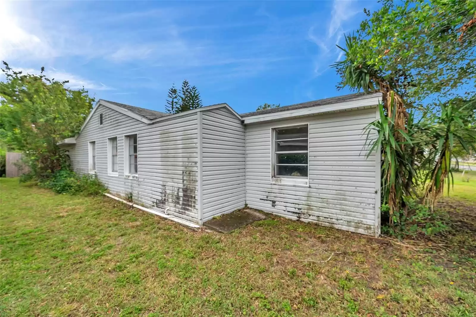 235 MCKEAN STREET, AUBURNDALE, Florida 33823, 3 Bedrooms Bedrooms, ,3 BathroomsBathrooms,Residential,For Sale,MCKEAN,MFRTB8323005