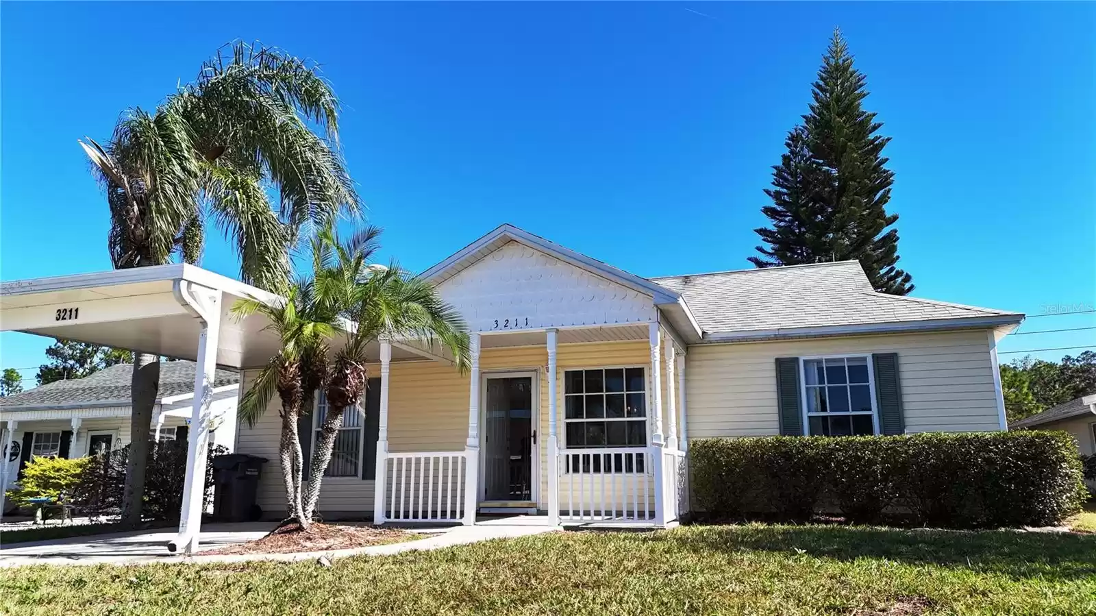 3211 LUPINE WAY, LAKE WALES, Florida 33898, 2 Bedrooms Bedrooms, ,2 BathroomsBathrooms,Residential,For Sale,LUPINE,MFRG5089713