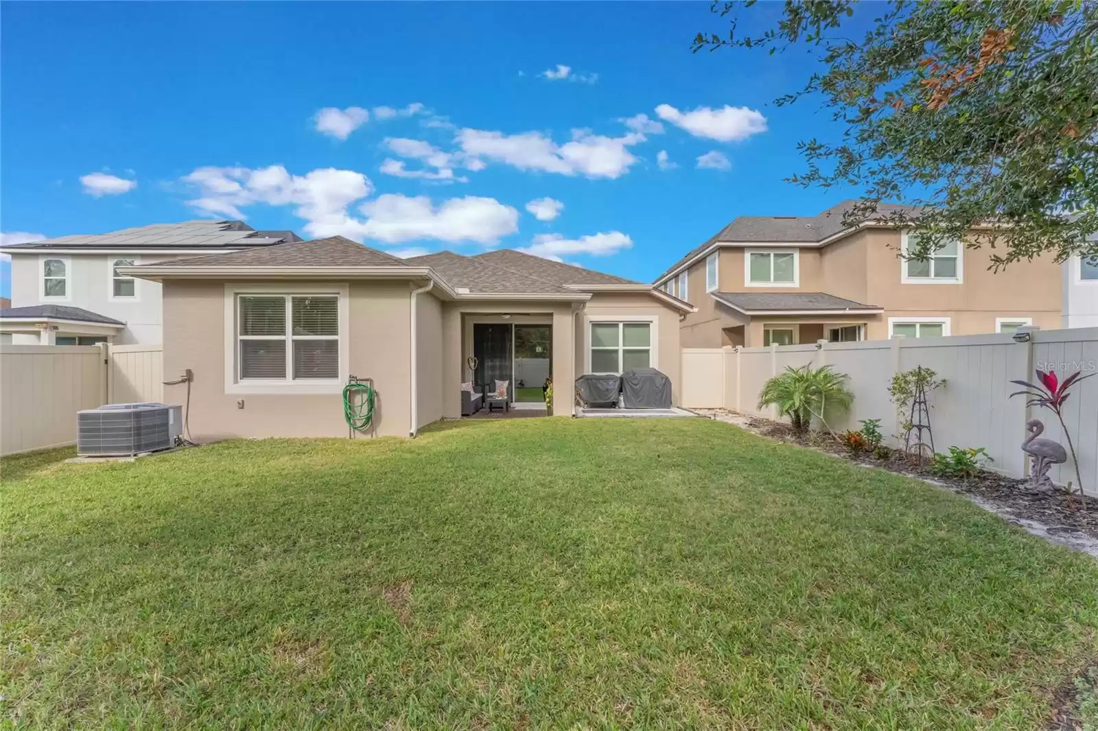 2042 DONAHUE DRIVE, OCOEE, Florida 34761, 3 Bedrooms Bedrooms, ,2 BathroomsBathrooms,Residential,For Sale,DONAHUE,MFRO6258782