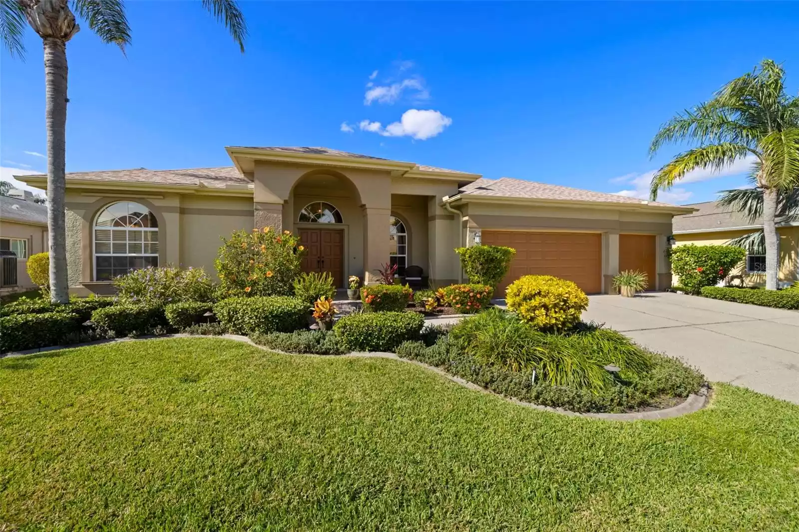 1840 EAGLE TRACE BOULEVARD, PALM HARBOR, Florida 34685, 4 Bedrooms Bedrooms, ,3 BathroomsBathrooms,Residential,For Sale,EAGLE TRACE,MFRTB8322070