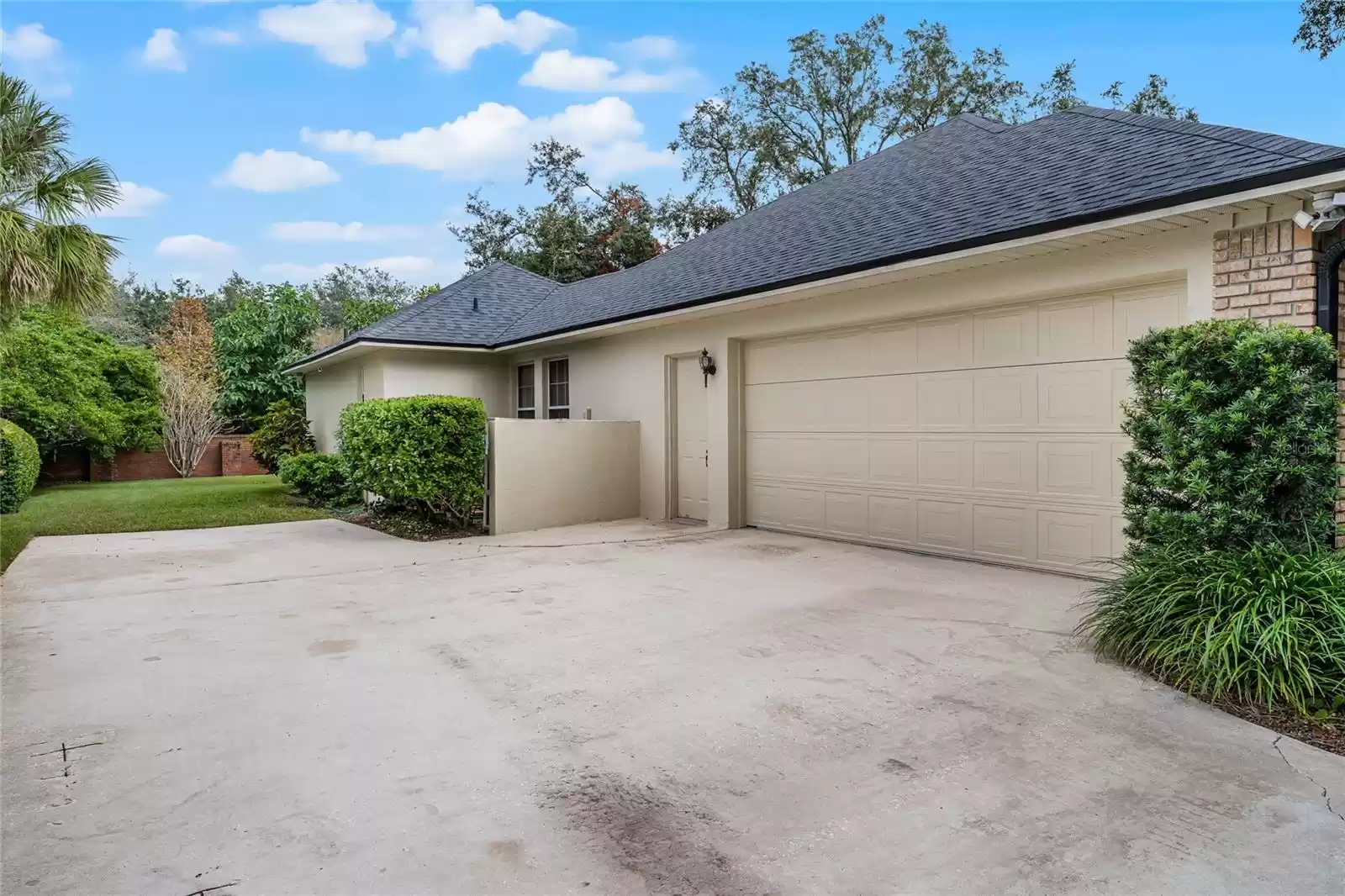 Concrete Driveway with 2 Car Garage