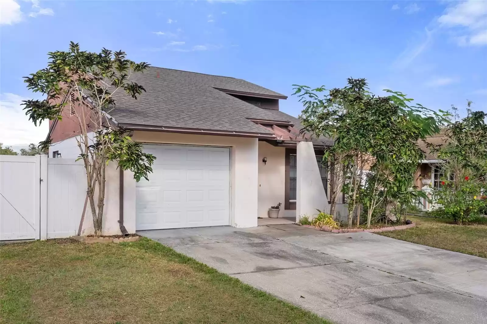 6411 MONTEREY BOULEVARD, TAMPA, Florida 33625, 4 Bedrooms Bedrooms, ,2 BathroomsBathrooms,Residential,For Sale,MONTEREY,MFRTB8323887