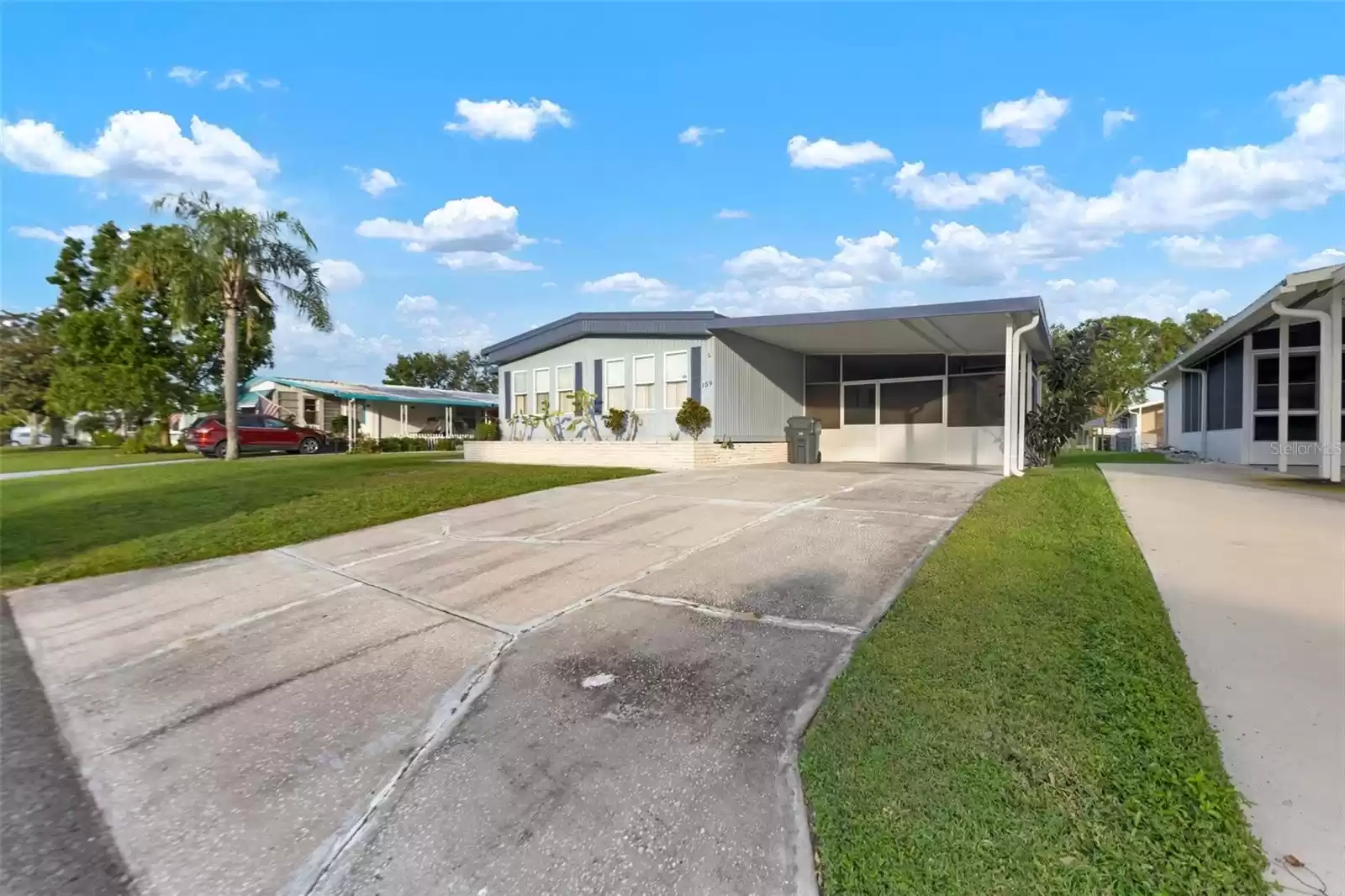 1610 REYNOLDS ROAD, LAKELAND, Florida 33801, 2 Bedrooms Bedrooms, ,2 BathroomsBathrooms,Residential,For Sale,REYNOLDS,MFRTB8323628