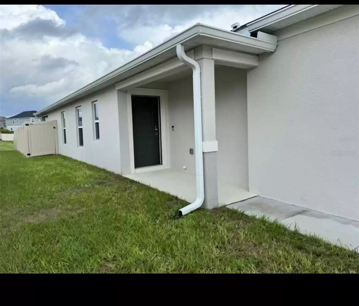 9075 WESTSIDE HILLS, DAVENPORT, Florida 33896, 4 Bedrooms Bedrooms, ,2 BathroomsBathrooms,Residential Lease,For Rent,WESTSIDE HILLS,MFRS5116183