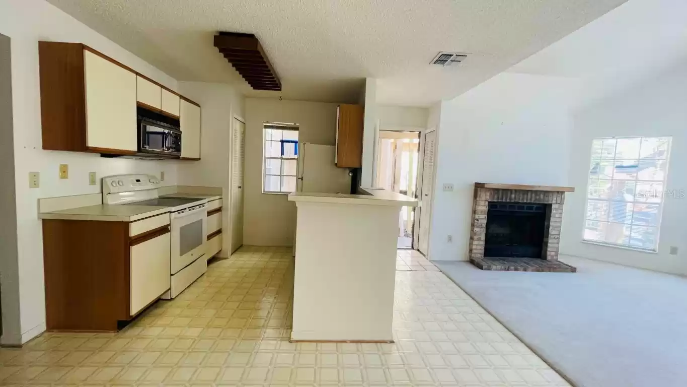 615 RICHLAND COURT, ALTAMONTE SPRINGS, Florida 32714, 2 Bedrooms Bedrooms, ,2 BathroomsBathrooms,Residential,For Sale,RICHLAND,MFRO6260071