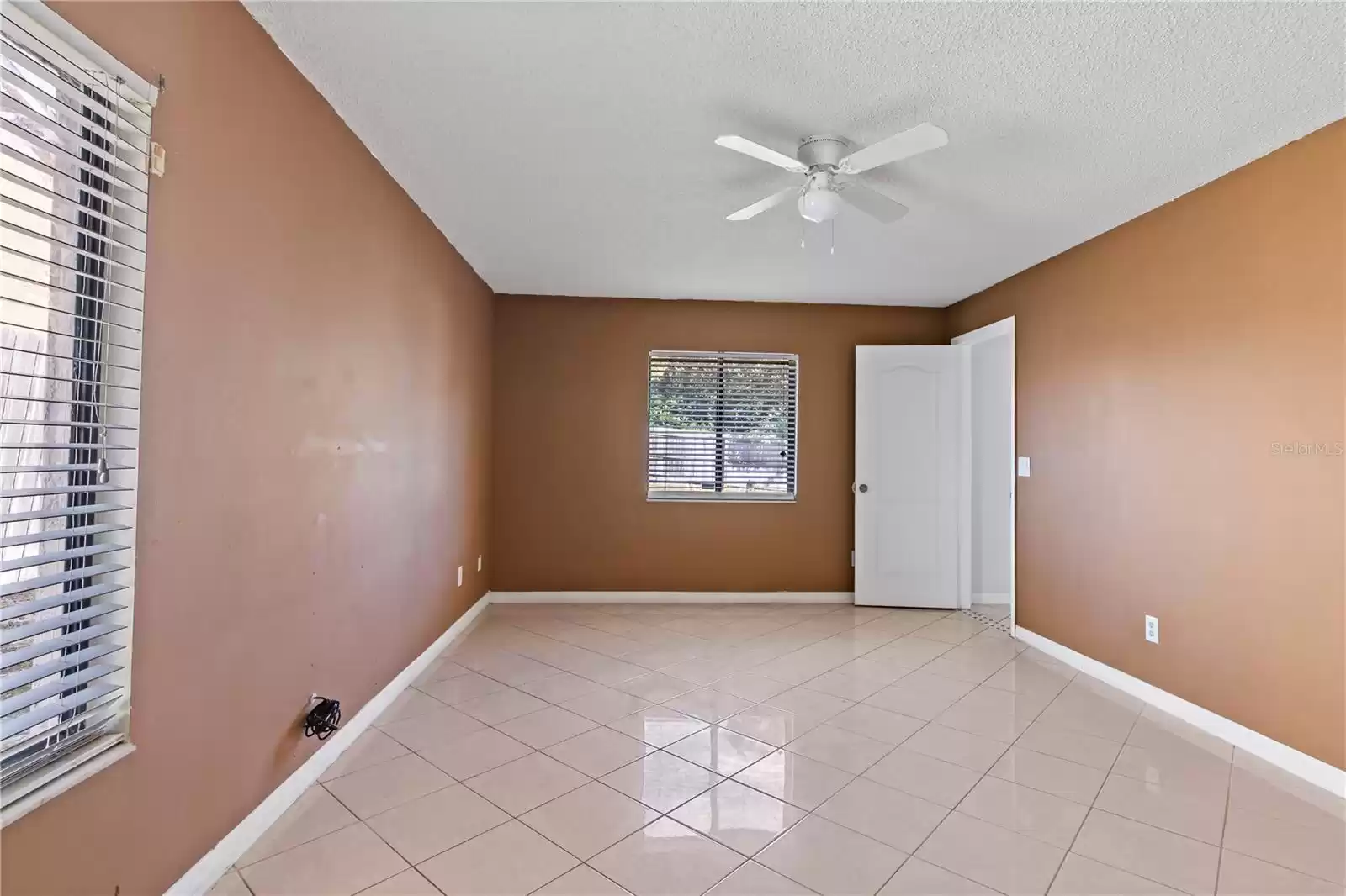 7393 RADIANT CIRCLE, ORLANDO, Florida 32810, 3 Bedrooms Bedrooms, ,2 BathroomsBathrooms,Residential,For Sale,RADIANT,MFRO6260082