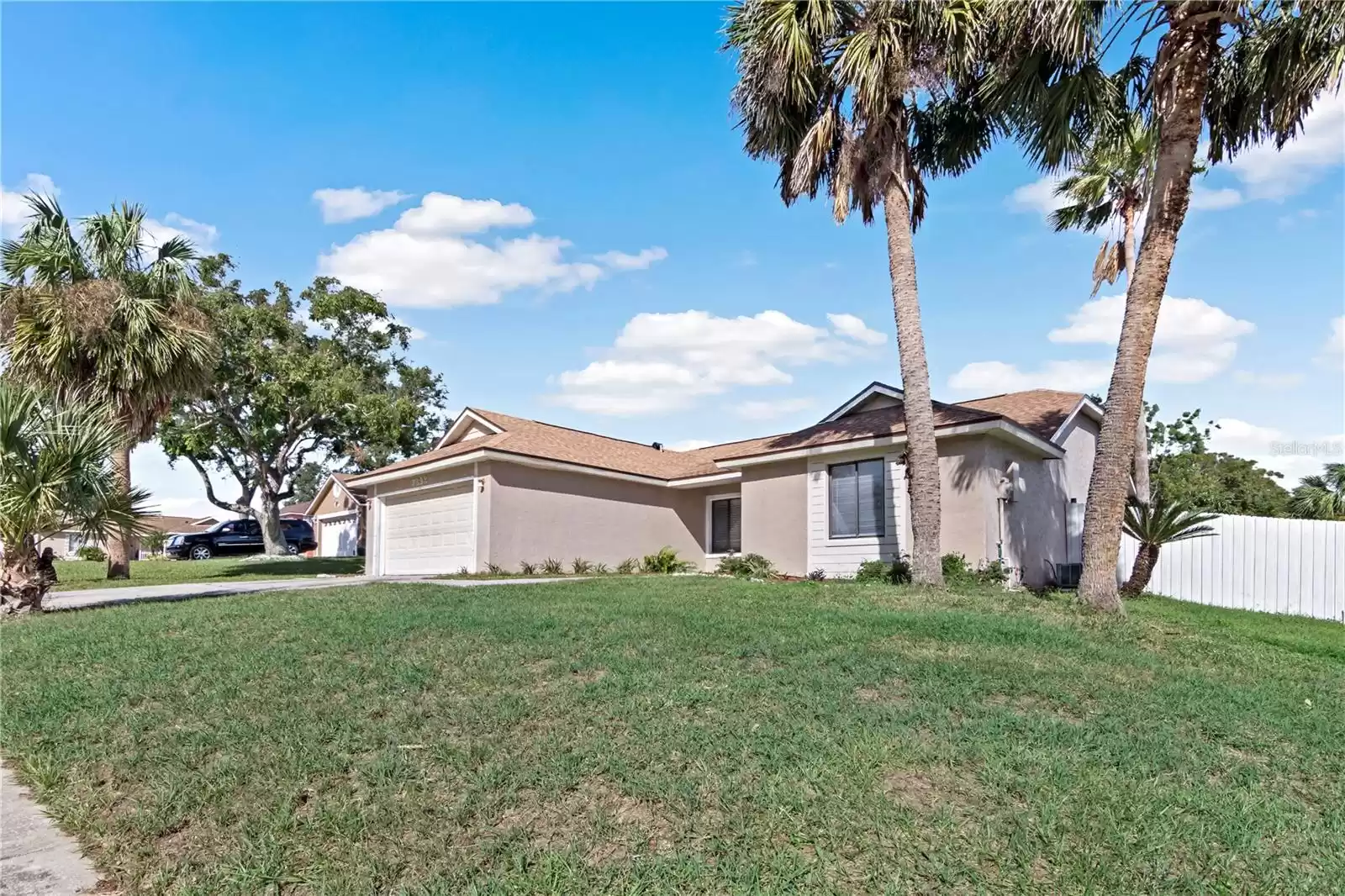 7393 RADIANT CIRCLE, ORLANDO, Florida 32810, 3 Bedrooms Bedrooms, ,2 BathroomsBathrooms,Residential,For Sale,RADIANT,MFRO6260082