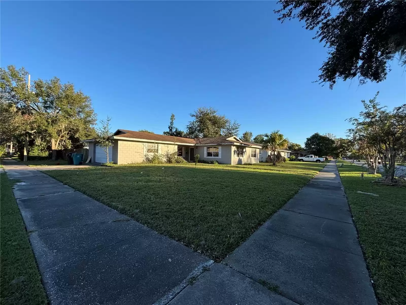 2601 TELSTAR AVENUE, ORLANDO, Florida 32805, 3 Bedrooms Bedrooms, ,2 BathroomsBathrooms,Residential,For Sale,TELSTAR,MFRO6260083