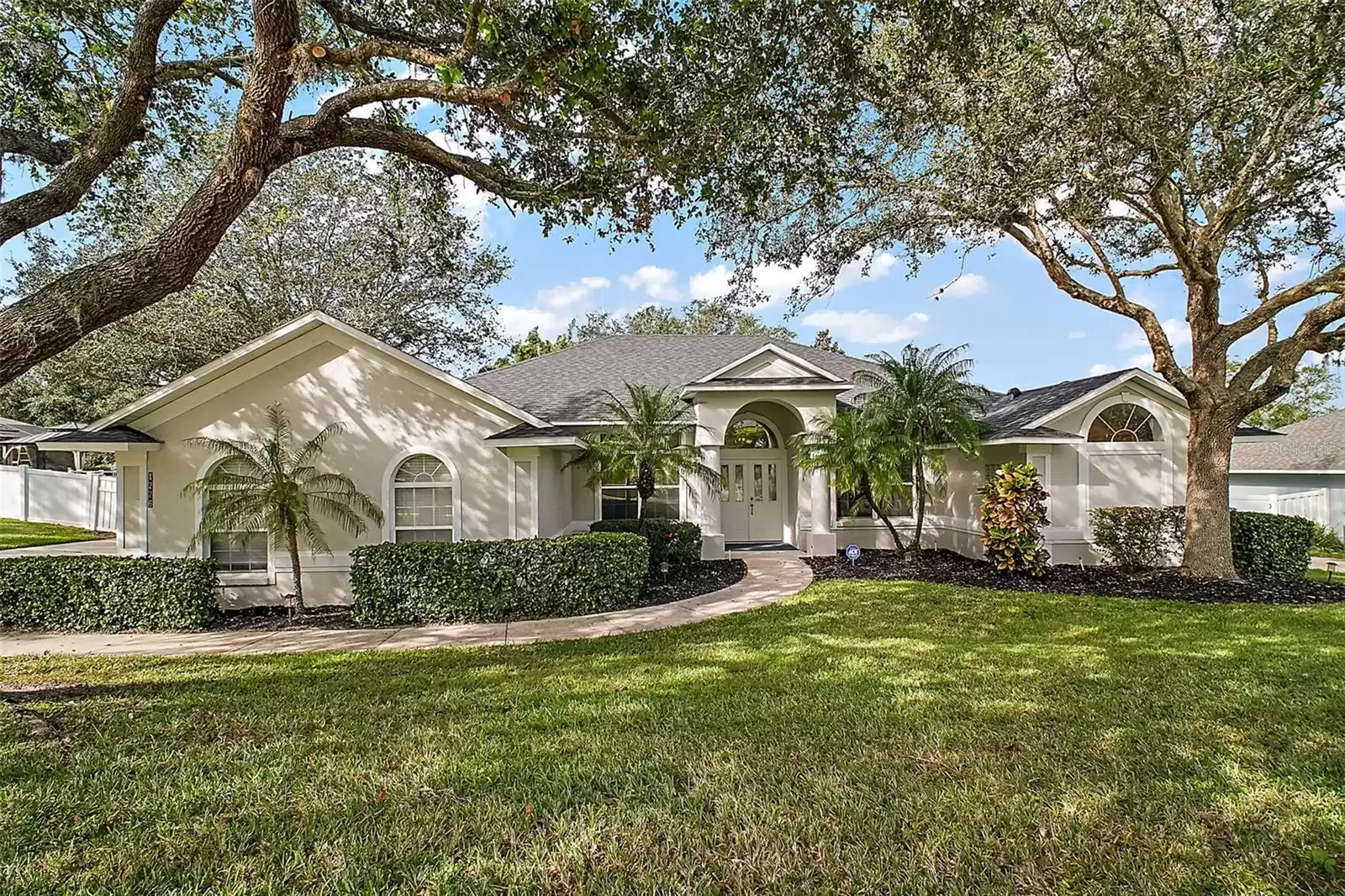 1226 BRENTWOOD DRIVE, CLERMONT, Florida 34711, 4 Bedrooms Bedrooms, ,2 BathroomsBathrooms,Residential,For Sale,BRENTWOOD,MFRG5089752