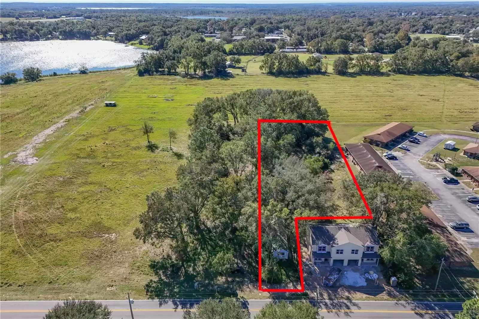 300 COLLINS STREET, UMATILLA, Florida 32784, 2 Bedrooms Bedrooms, ,2 BathroomsBathrooms,Residential,For Sale,COLLINS,MFRG5089664