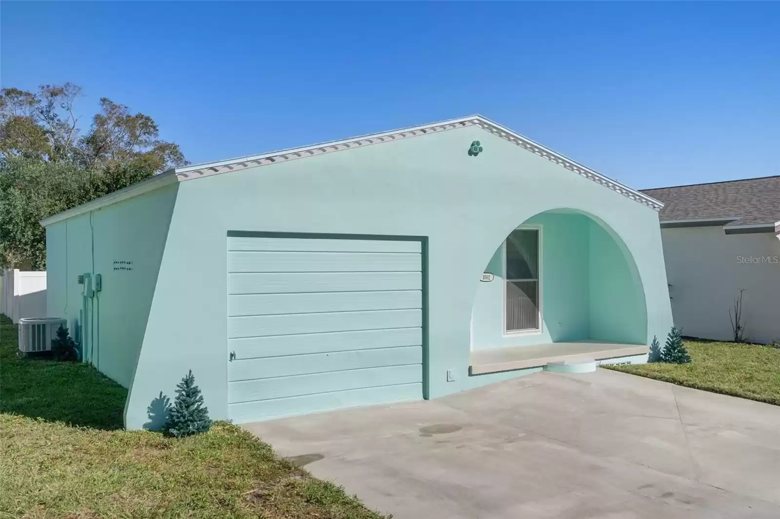 1002 IBIS COURT, DUNEDIN, Florida 34698, 1 Bedroom Bedrooms, ,1 BathroomBathrooms,Residential,For Sale,IBIS,MFRTB8323970