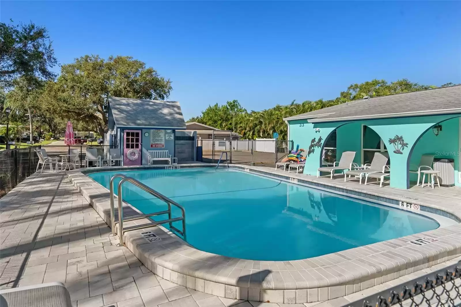 1002 IBIS COURT, DUNEDIN, Florida 34698, 1 Bedroom Bedrooms, ,1 BathroomBathrooms,Residential,For Sale,IBIS,MFRTB8323970