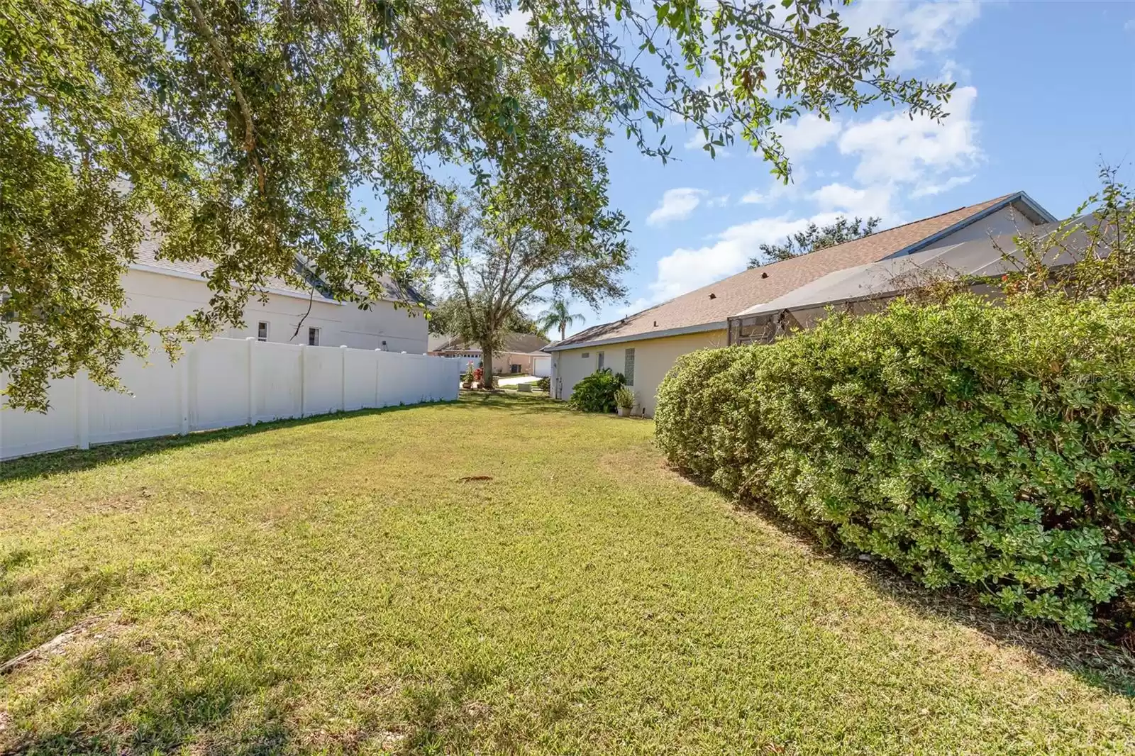 15953 BAY VISTA DRIVE, CLERMONT, Florida 34714, 3 Bedrooms Bedrooms, ,2 BathroomsBathrooms,Residential,For Sale,BAY VISTA,MFRO6252752