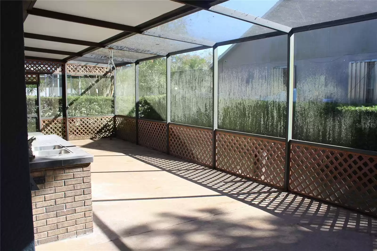 Screened in porch