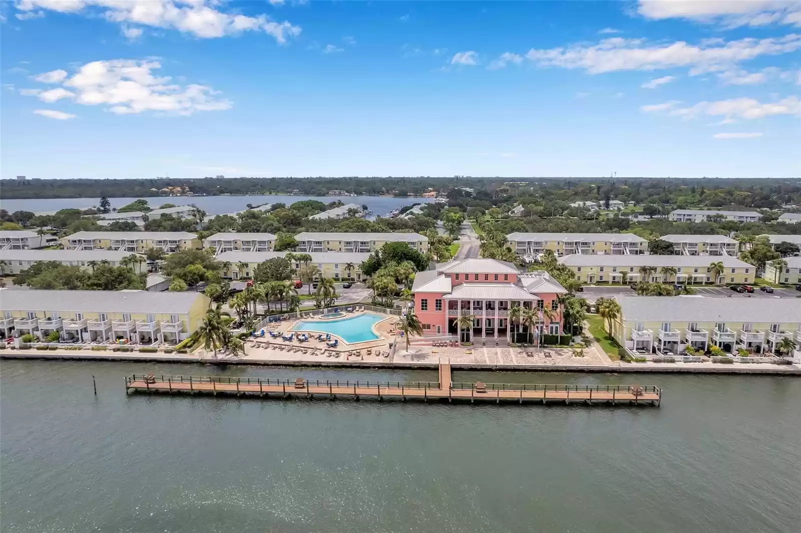 Starfish Dr Se #23ss STARFISH DRIVE, ST PETERSBURG, Florida 33705, ,Residential,For Sale,STARFISH,MFRTB8324355