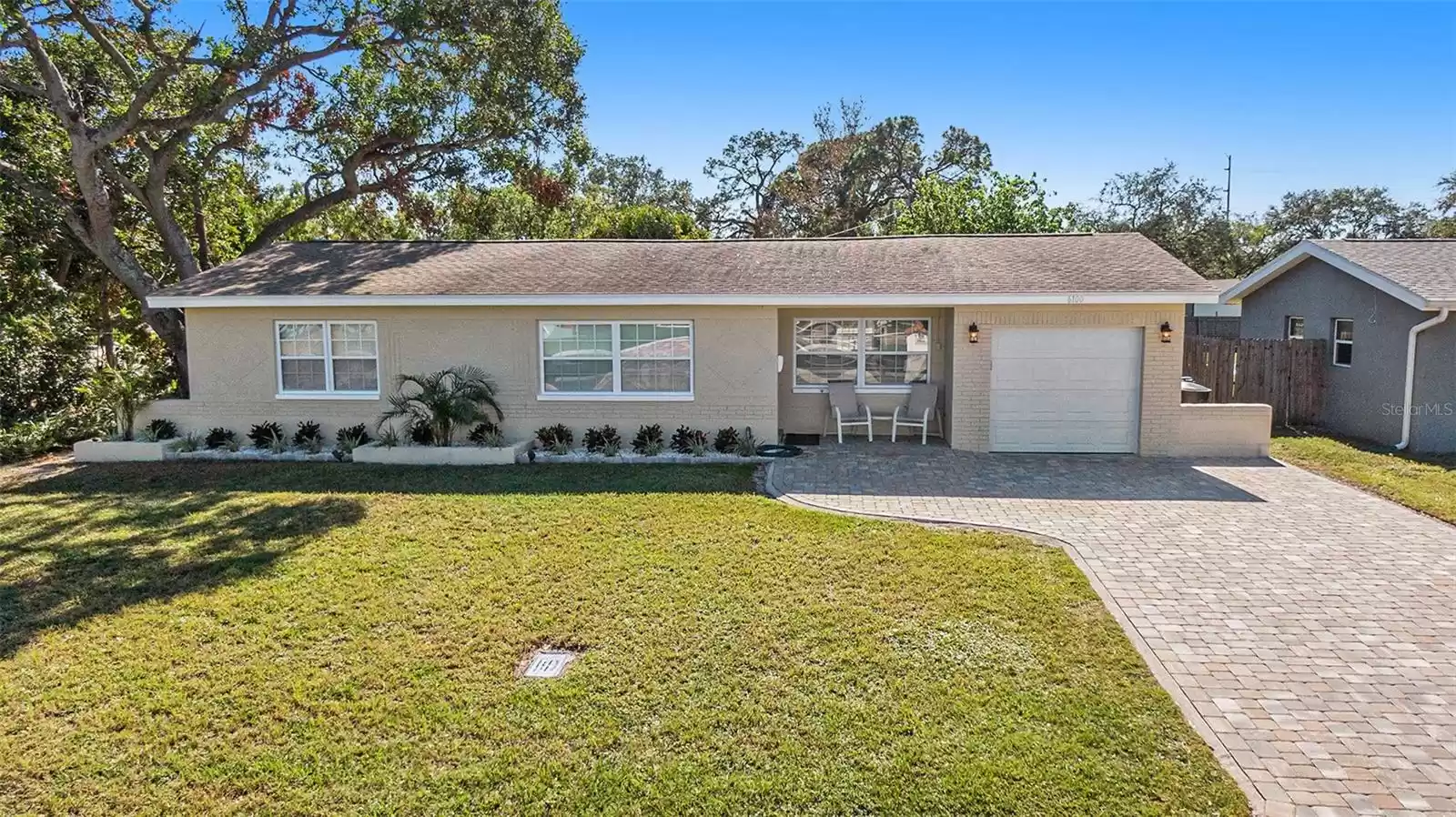 6100 40TH AVENUE, ST PETERSBURG, Florida 33709, 2 Bedrooms Bedrooms, ,1 BathroomBathrooms,Residential,For Sale,40TH,MFRTB8323988