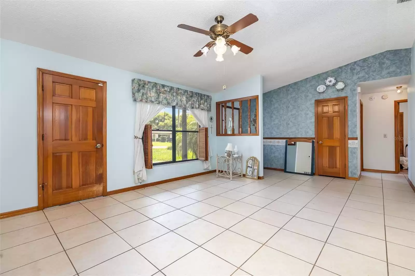 560 EVERETT STREET, DELTONA, Florida 32725, 3 Bedrooms Bedrooms, ,2 BathroomsBathrooms,Residential,For Sale,EVERETT,MFRO6224754