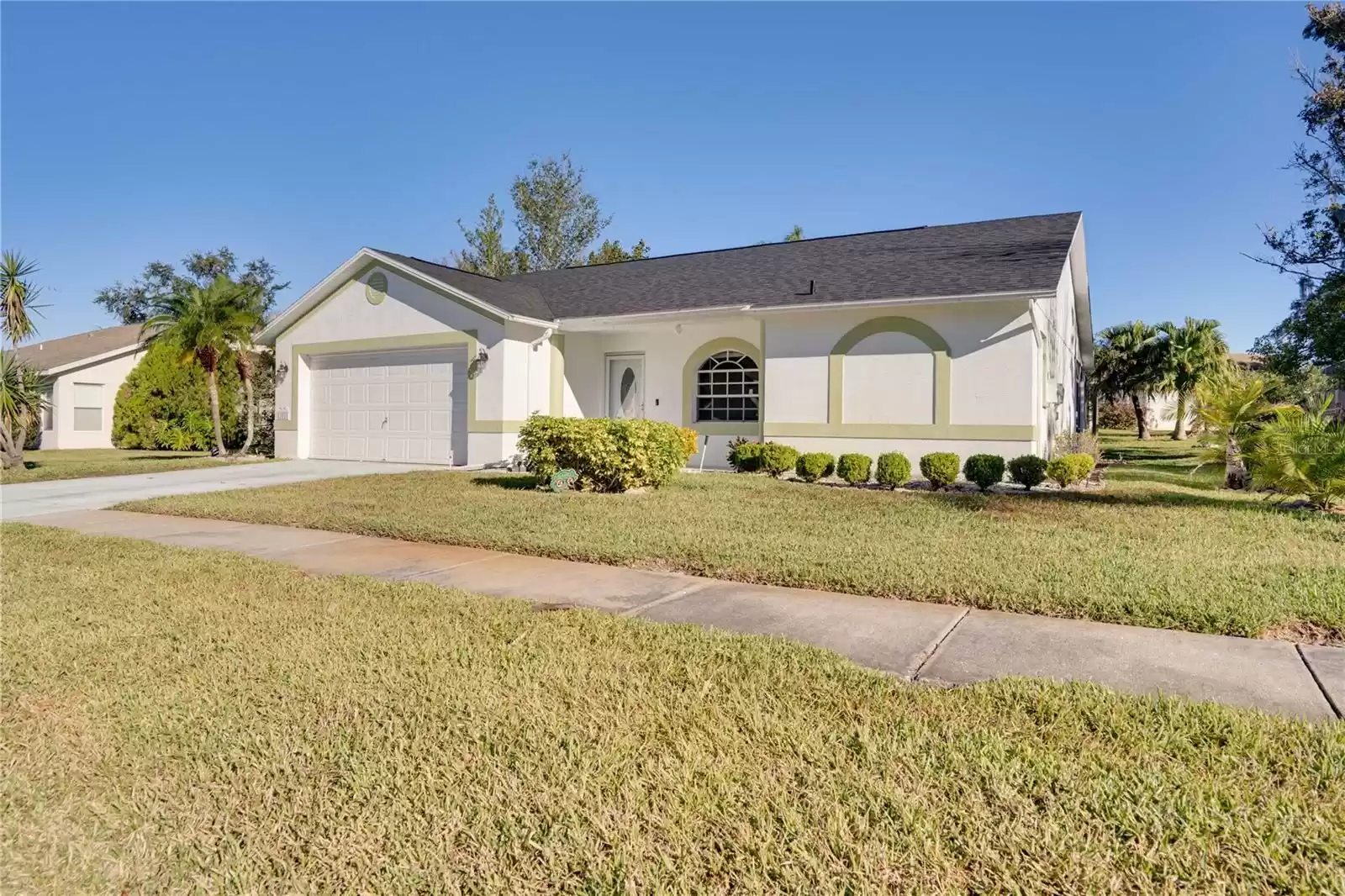 13511 PLANTATION LAKE CIRCLE, HUDSON, Florida 34669, 3 Bedrooms Bedrooms, ,2 BathroomsBathrooms,Residential,For Sale,PLANTATION LAKE,MFRTB8324120