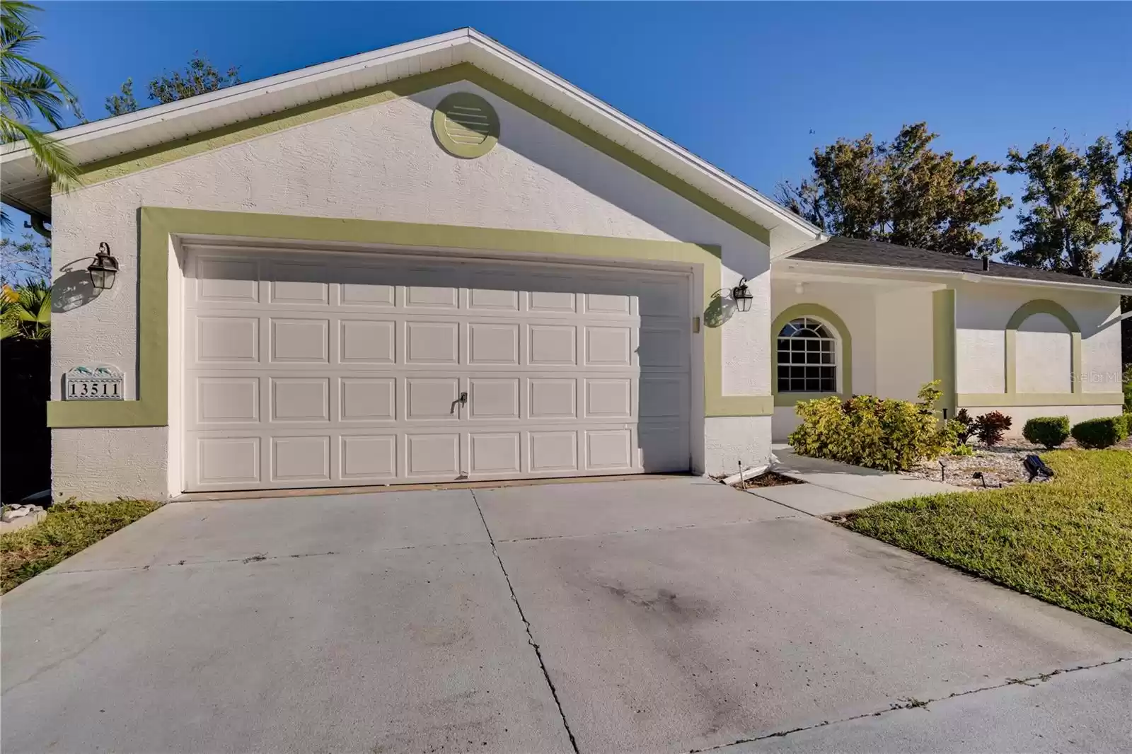 13511 PLANTATION LAKE CIRCLE, HUDSON, Florida 34669, 3 Bedrooms Bedrooms, ,2 BathroomsBathrooms,Residential,For Sale,PLANTATION LAKE,MFRTB8324120