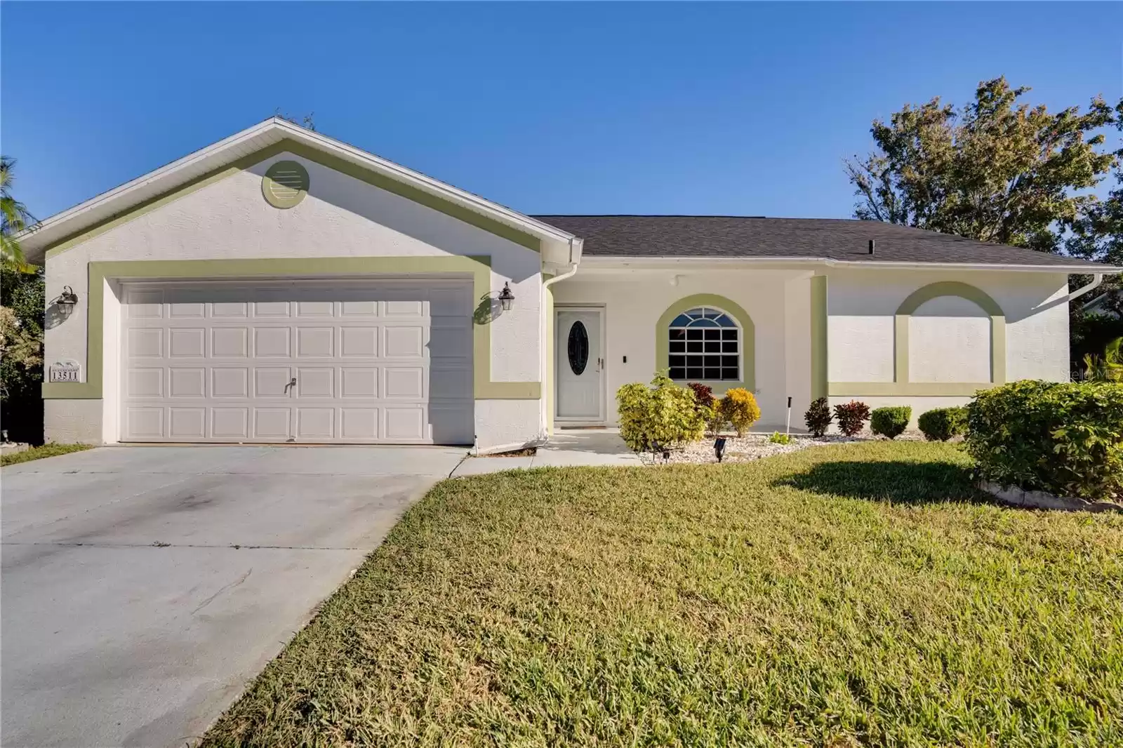 13511 PLANTATION LAKE CIRCLE, HUDSON, Florida 34669, 3 Bedrooms Bedrooms, ,2 BathroomsBathrooms,Residential,For Sale,PLANTATION LAKE,MFRTB8324120