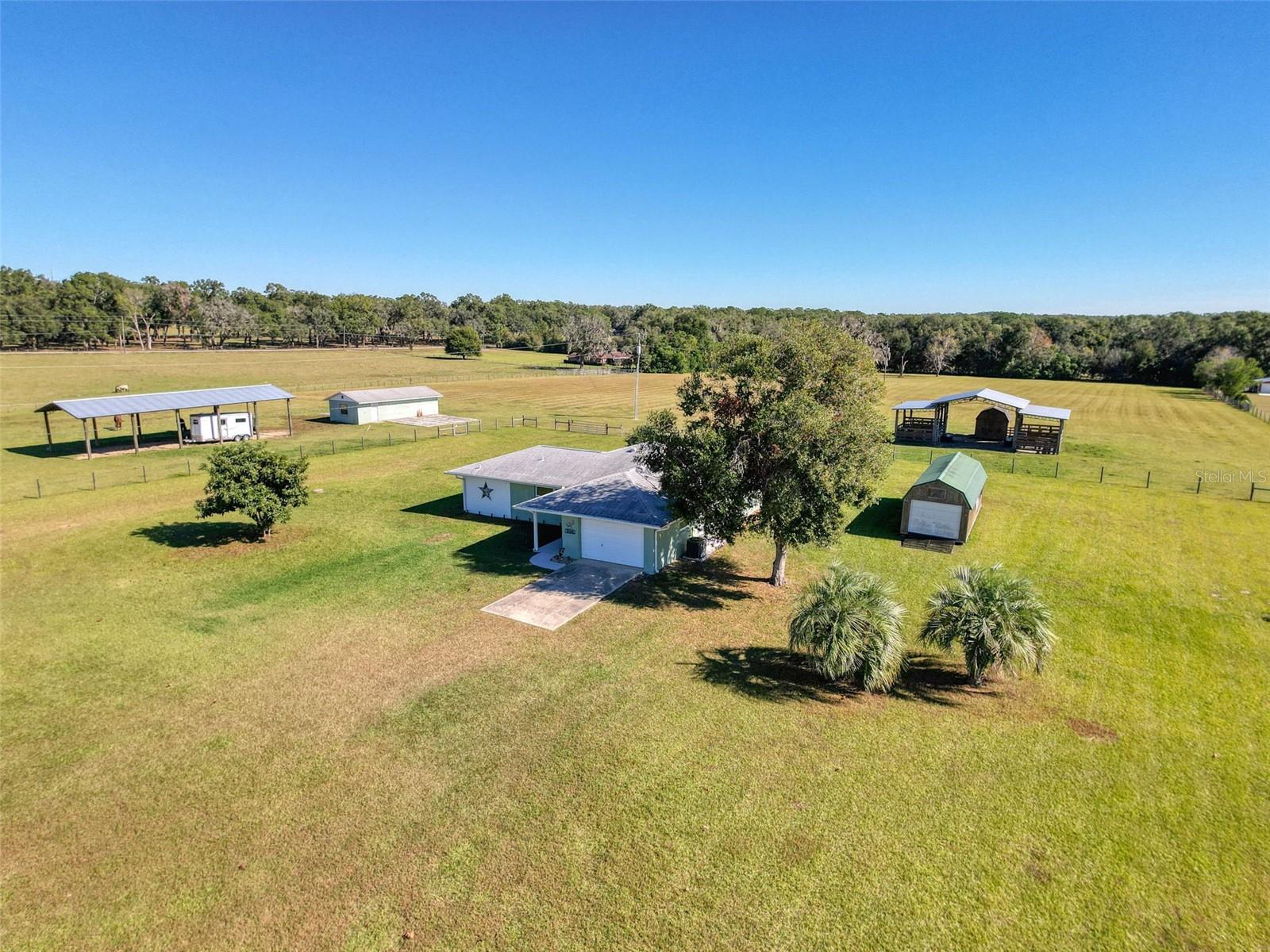 26743 MONDON HILL ROAD, BROOKSVILLE, Florida 34601, 2 Bedrooms Bedrooms, ,2 BathroomsBathrooms,Residential,For Sale,MONDON HILL,MFRW7870299