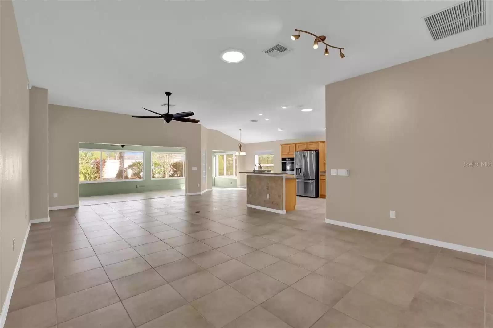 2297 HEATH SPRINGS DRIVE, THE VILLAGES, Florida 32162, 3 Bedrooms Bedrooms, ,2 BathroomsBathrooms,Residential,For Sale,HEATH SPRINGS,MFRG5089722