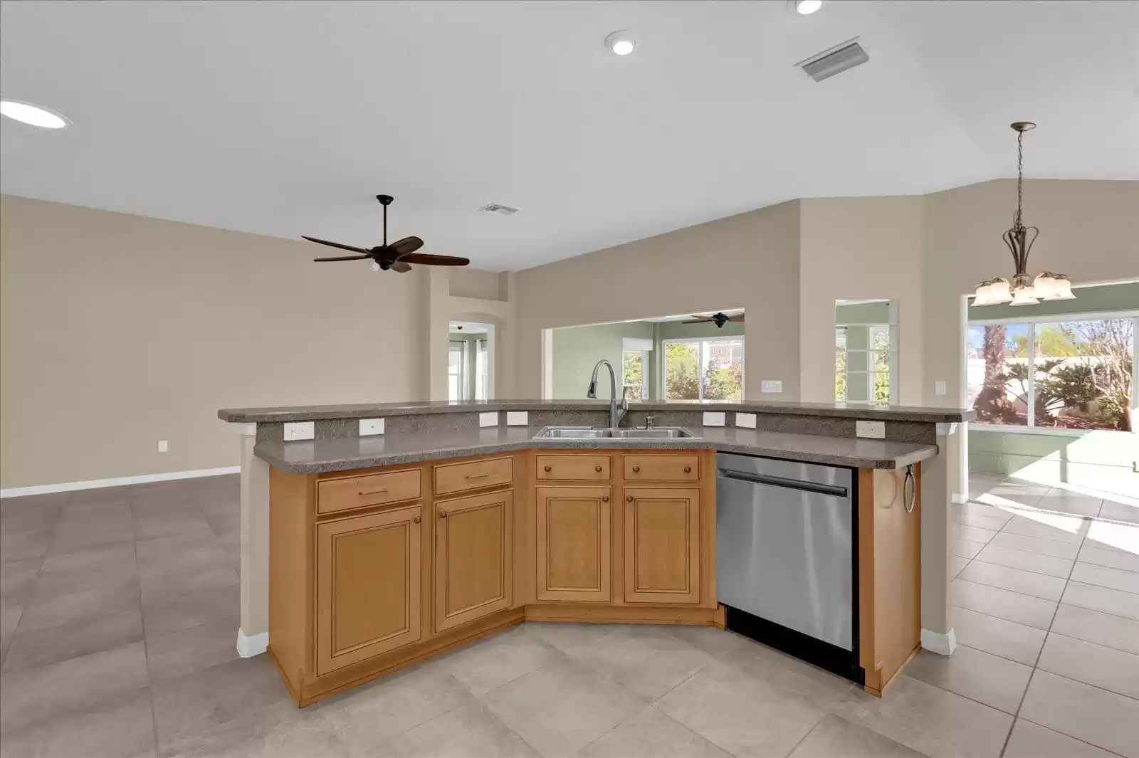 2297 HEATH SPRINGS DRIVE, THE VILLAGES, Florida 32162, 3 Bedrooms Bedrooms, ,2 BathroomsBathrooms,Residential,For Sale,HEATH SPRINGS,MFRG5089722