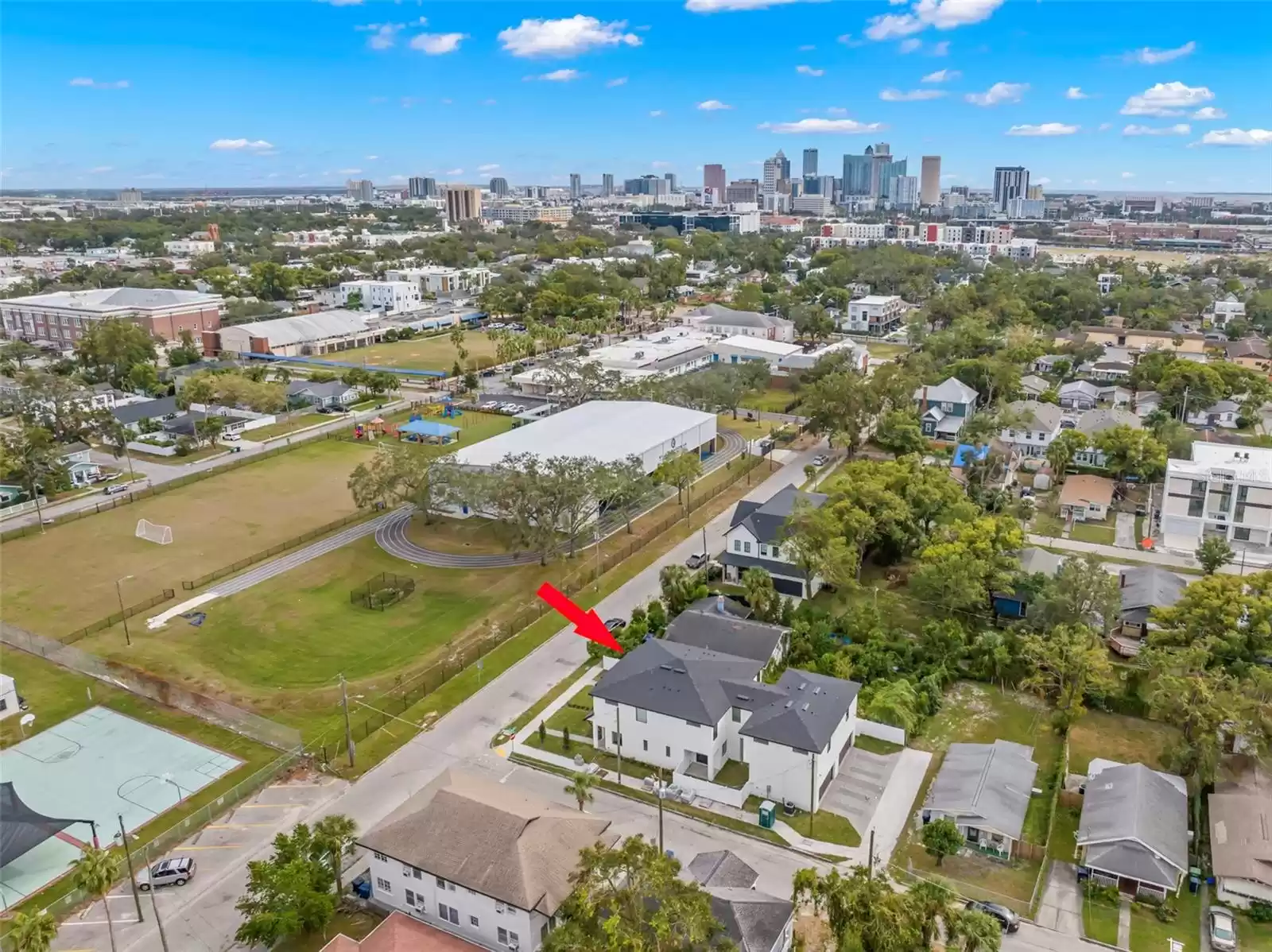 2812 MASSACHUSETTS AVENUE, TAMPA, Florida 33602, 4 Bedrooms Bedrooms, ,3 BathroomsBathrooms,Residential,For Sale,MASSACHUSETTS,MFRTB8323769