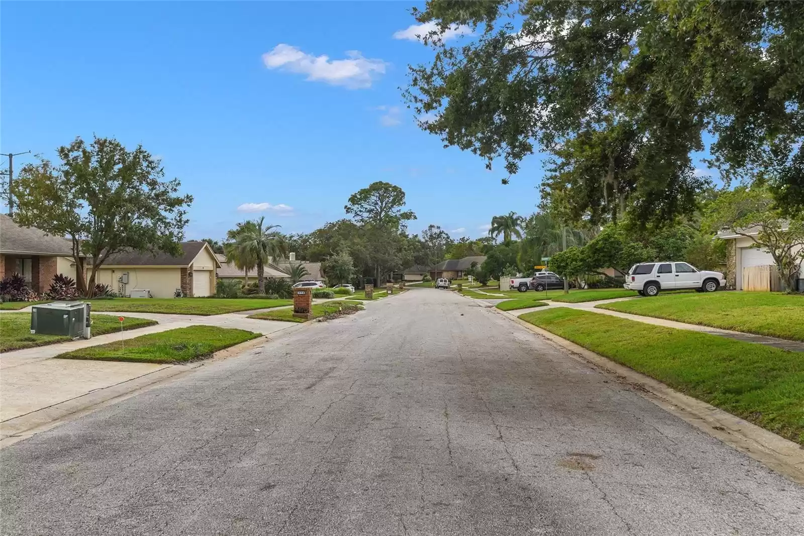 369 FOREST PARK CIRCLE, LONGWOOD, Florida 32779, 4 Bedrooms Bedrooms, ,2 BathroomsBathrooms,Residential,For Sale,FOREST PARK,MFRO6259185