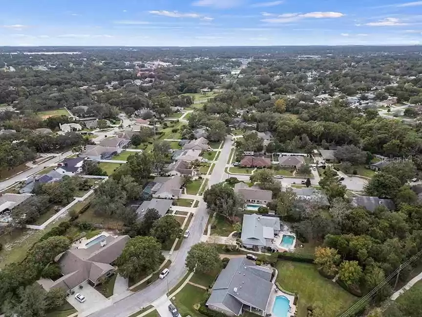 369 FOREST PARK CIRCLE, LONGWOOD, Florida 32779, 4 Bedrooms Bedrooms, ,2 BathroomsBathrooms,Residential,For Sale,FOREST PARK,MFRO6259185