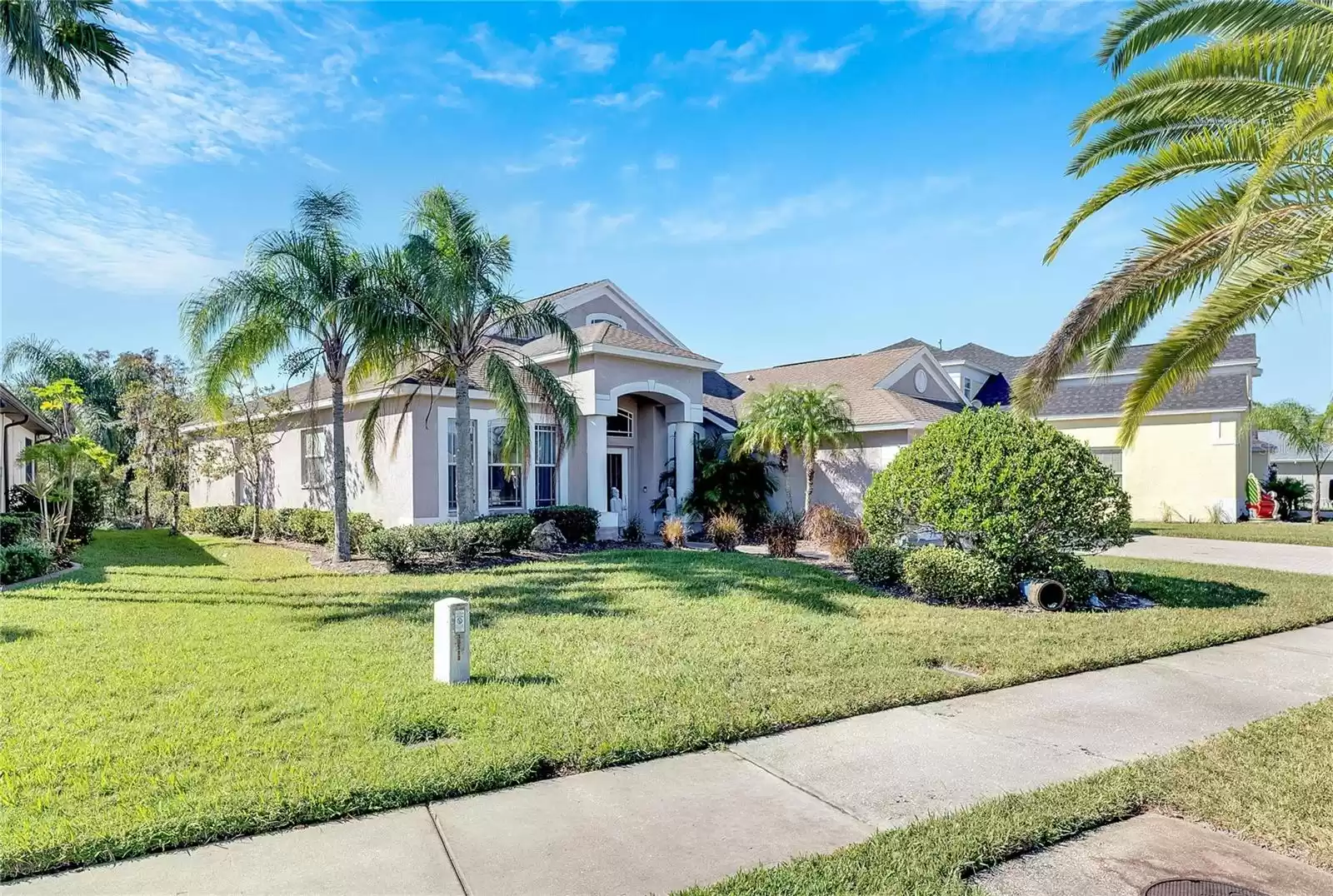 10511 MARTINIQUE ISLE DRIVE, TAMPA, Florida 33647, 4 Bedrooms Bedrooms, ,3 BathroomsBathrooms,Residential,For Sale,MARTINIQUE ISLE,MFRTB8324464