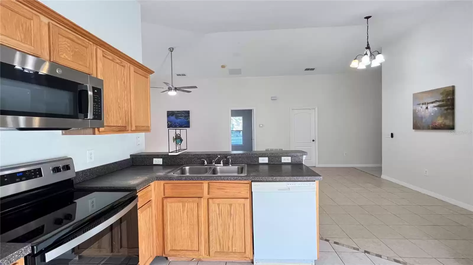 1451 SILVER COVE DRIVE, CLERMONT, Florida 34714, 3 Bedrooms Bedrooms, ,3 BathroomsBathrooms,Residential Lease,For Rent,SILVER COVE,MFRS5116294