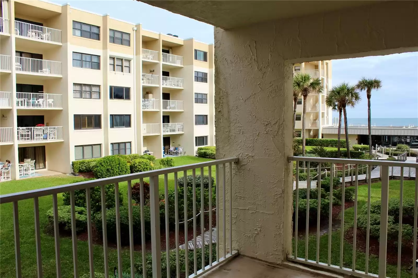 4175 ATLANTIC AVENUE, NEW SMYRNA BEACH, Florida 32169, 1 Bedroom Bedrooms, ,1 BathroomBathrooms,Residential,For Sale,ATLANTIC,MFRNS1083134