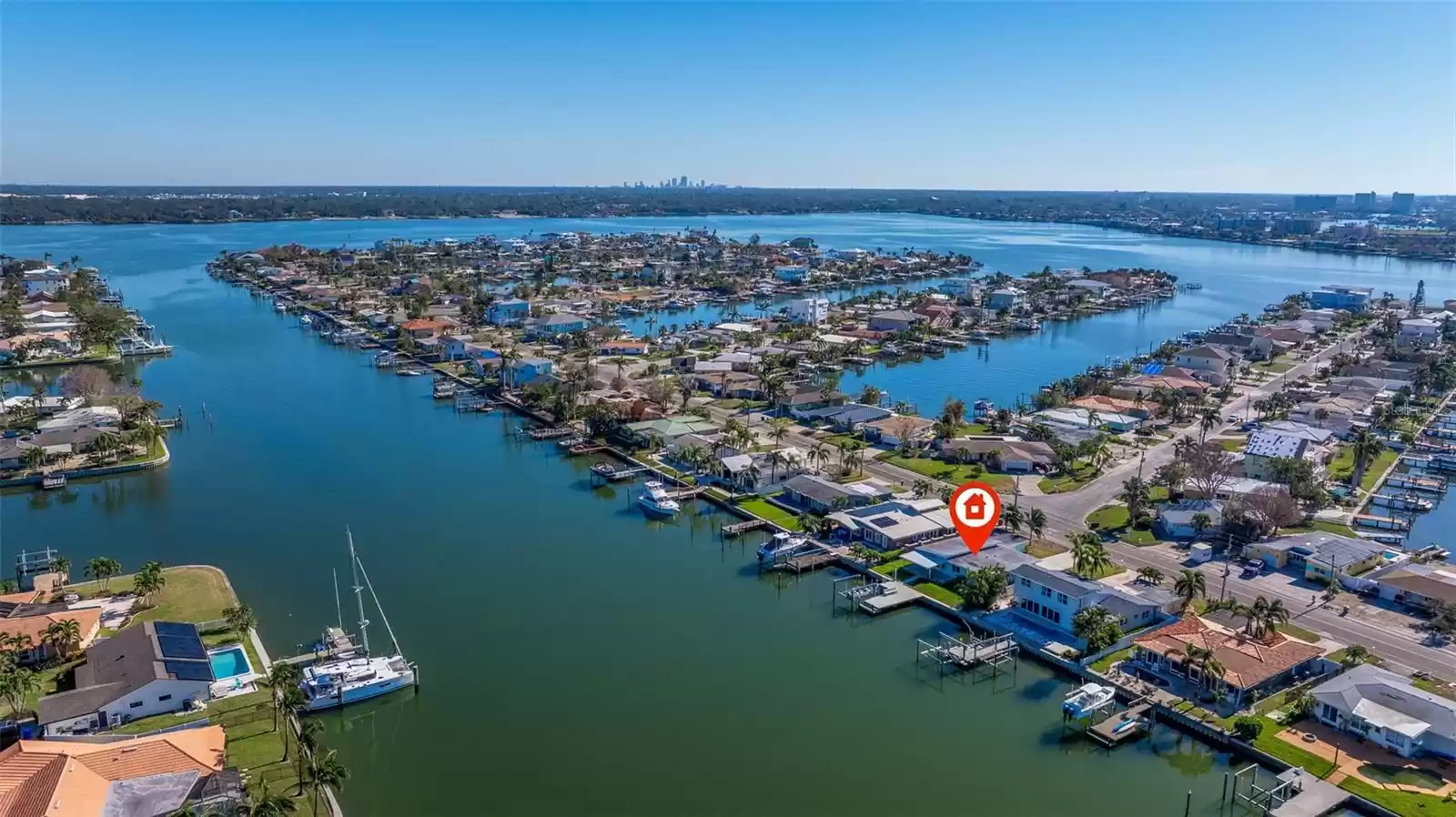 480 115TH AVENUE, TREASURE ISLAND, Florida 33706, 3 Bedrooms Bedrooms, ,2 BathroomsBathrooms,Residential,For Sale,115TH,MFRTB8325018