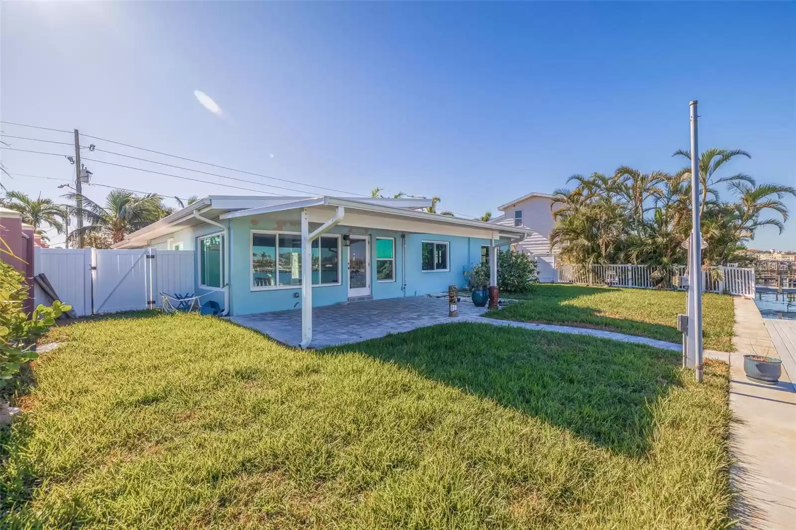 480 115TH AVENUE, TREASURE ISLAND, Florida 33706, 3 Bedrooms Bedrooms, ,2 BathroomsBathrooms,Residential,For Sale,115TH,MFRTB8325018