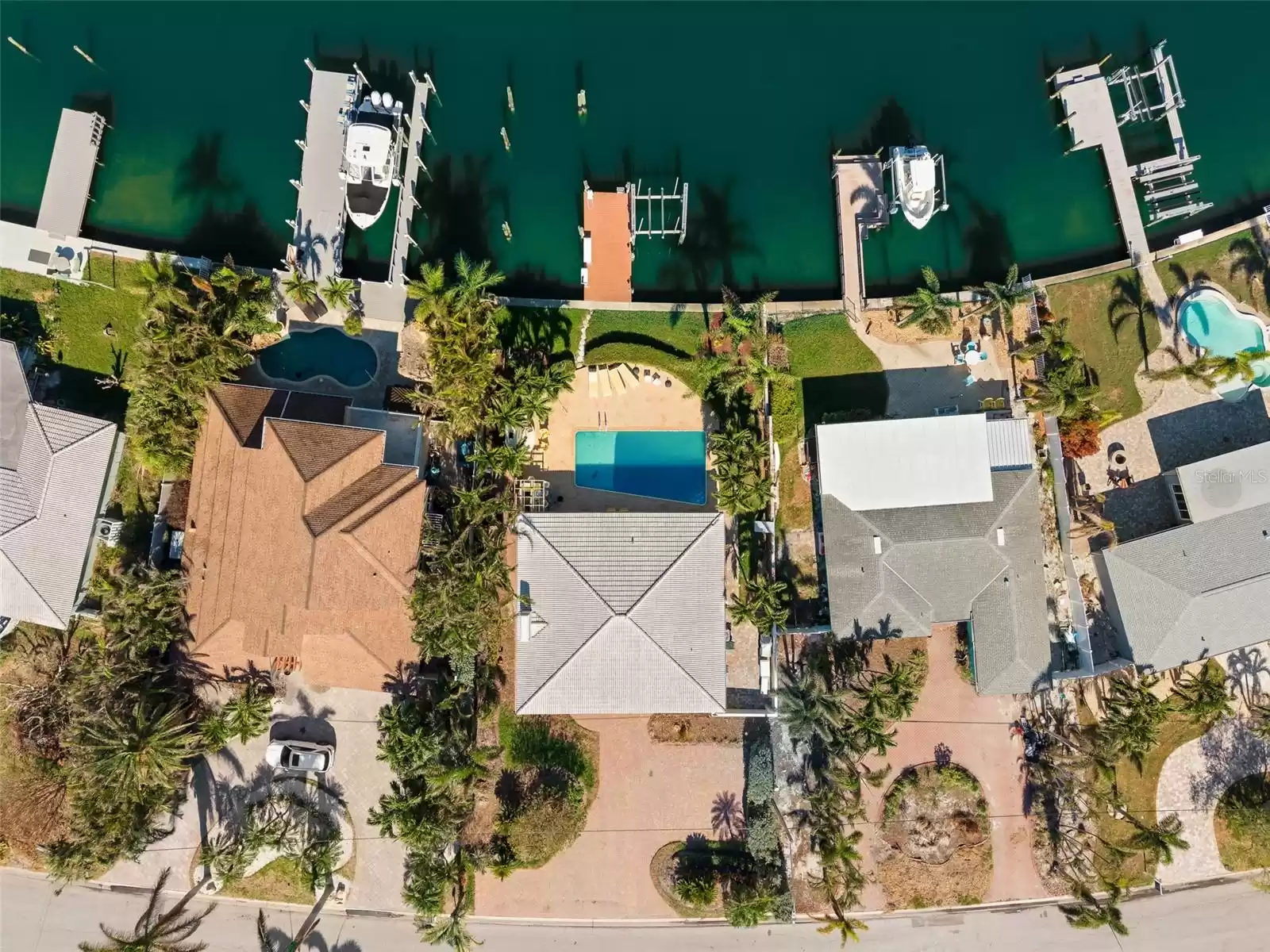 10244 TARPON DRIVE, TREASURE ISLAND, Florida 33706, 3 Bedrooms Bedrooms, ,2 BathroomsBathrooms,Residential,For Sale,TARPON,MFRTB8325100