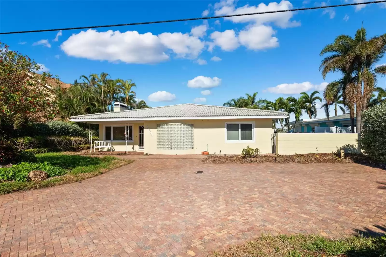 10244 TARPON DRIVE, TREASURE ISLAND, Florida 33706, 3 Bedrooms Bedrooms, ,2 BathroomsBathrooms,Residential,For Sale,TARPON,MFRTB8325100