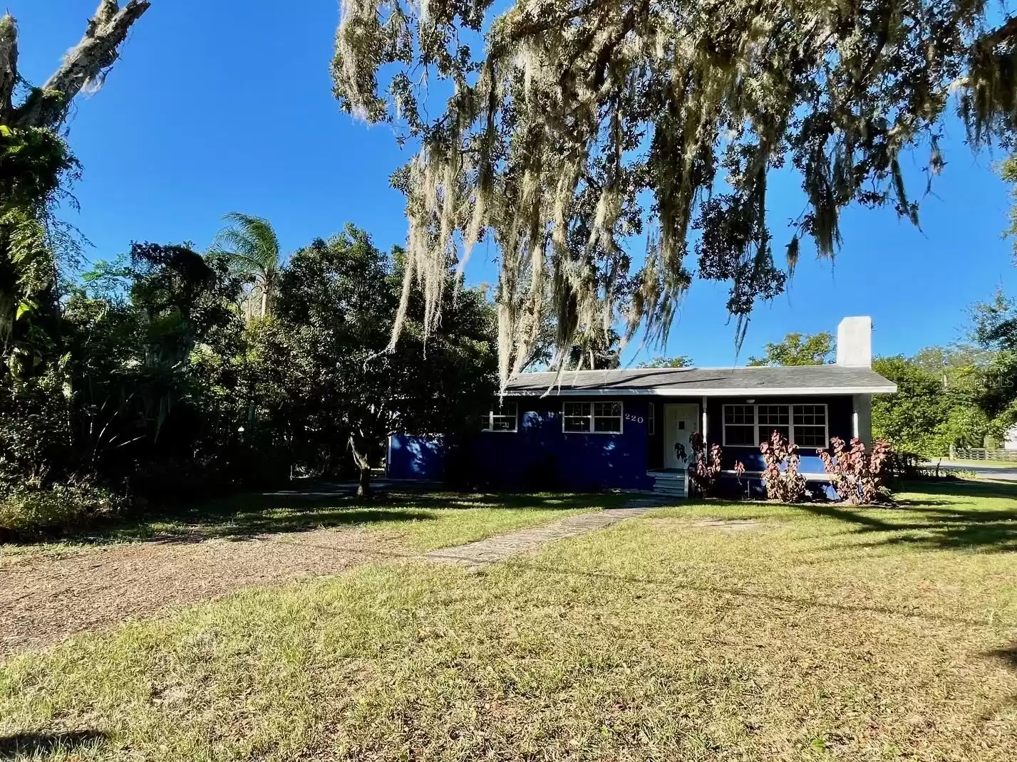 220 1 STREET, GENEVA, Florida 32732, 4 Bedrooms Bedrooms, ,3 BathroomsBathrooms,Residential,For Sale,1,MFRO6259860