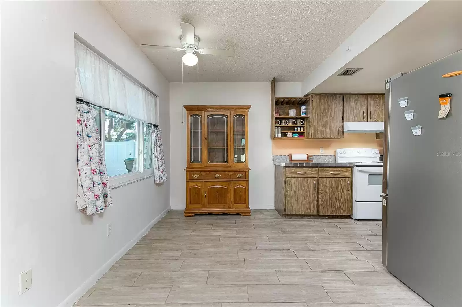 eating dining area