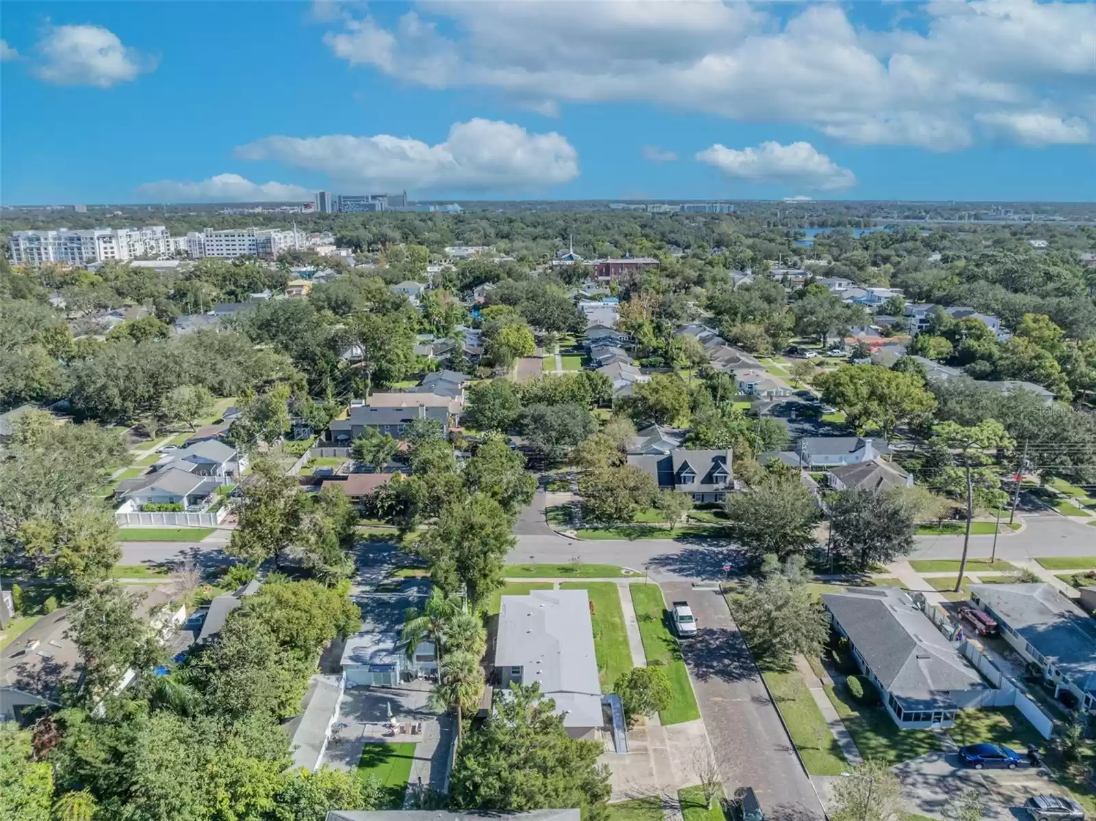 2000 WESTMORELAND DRIVE, ORLANDO, Florida 32804, 3 Bedrooms Bedrooms, ,1 BathroomBathrooms,Residential,For Sale,WESTMORELAND,MFRO6260347