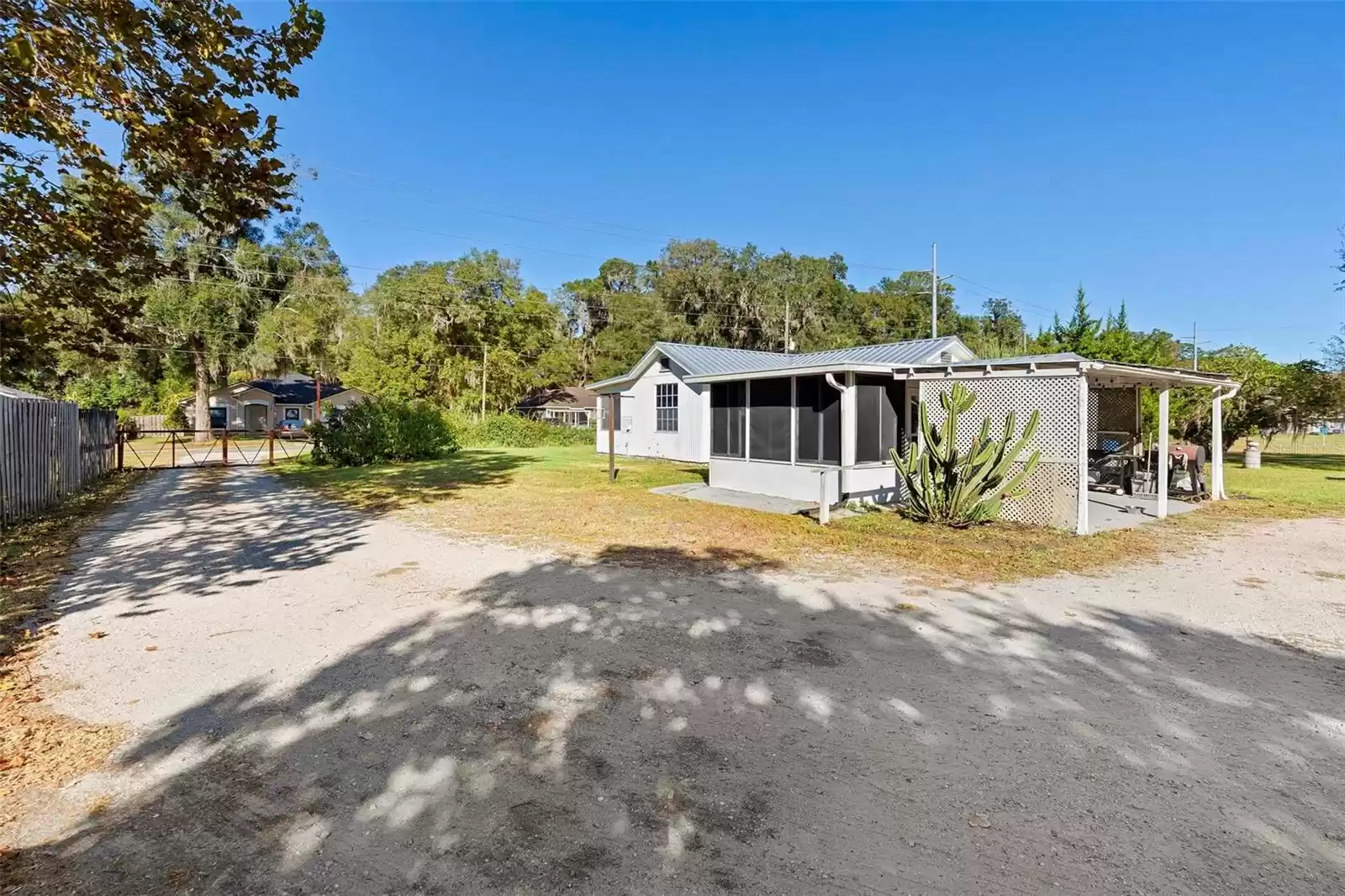 1010 NEW YORK AVENUE, ORANGE CITY, Florida 32763, 3 Bedrooms Bedrooms, ,1 BathroomBathrooms,Residential,For Sale,NEW YORK,MFRV4939633