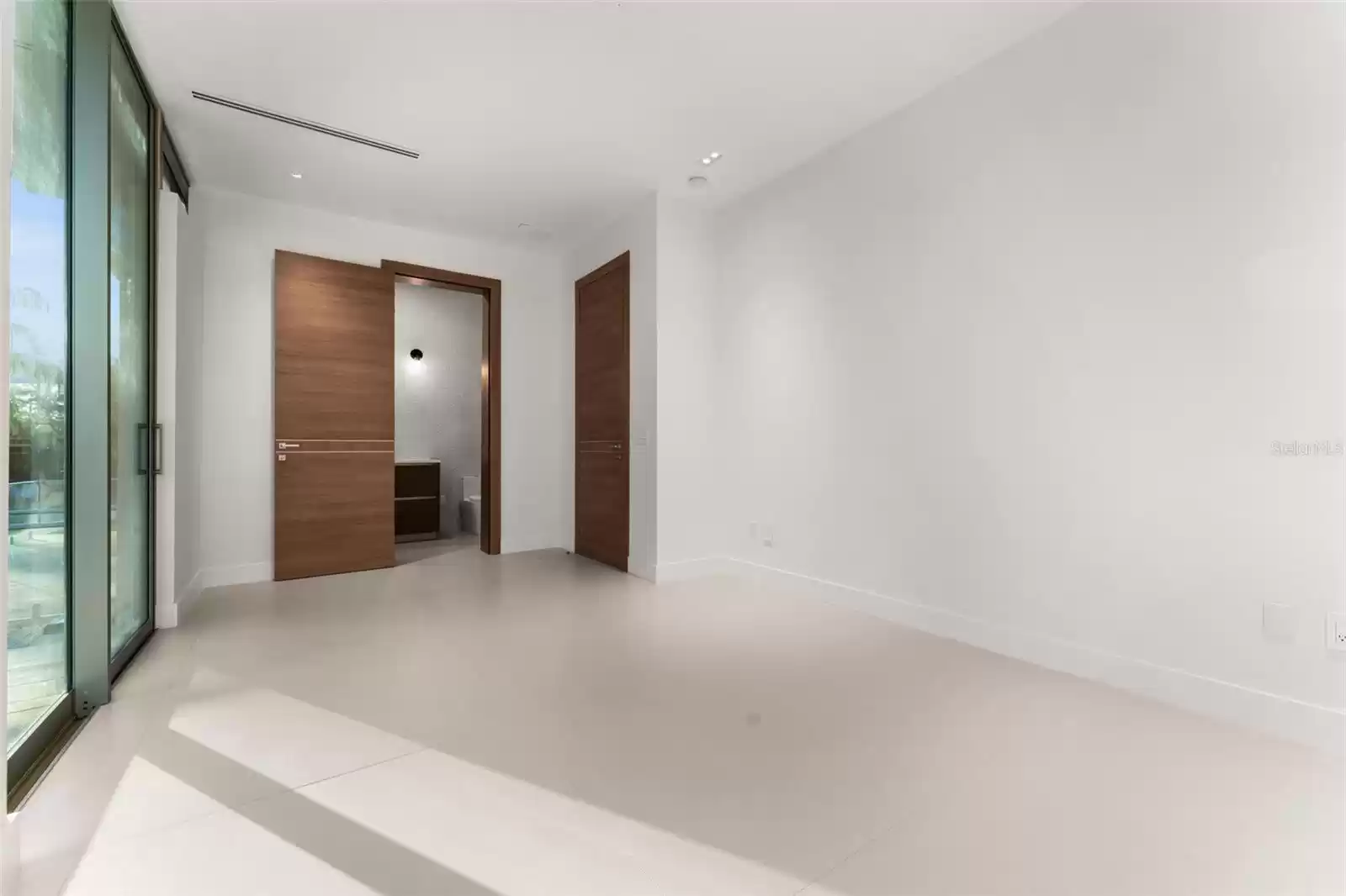 2660 Via Tuscany, Winter Park, Florida 32789, 4 Bedrooms Bedrooms, ,5 BathroomsBathrooms,Residential,For Sale,VIA TUSCANY,O6260493