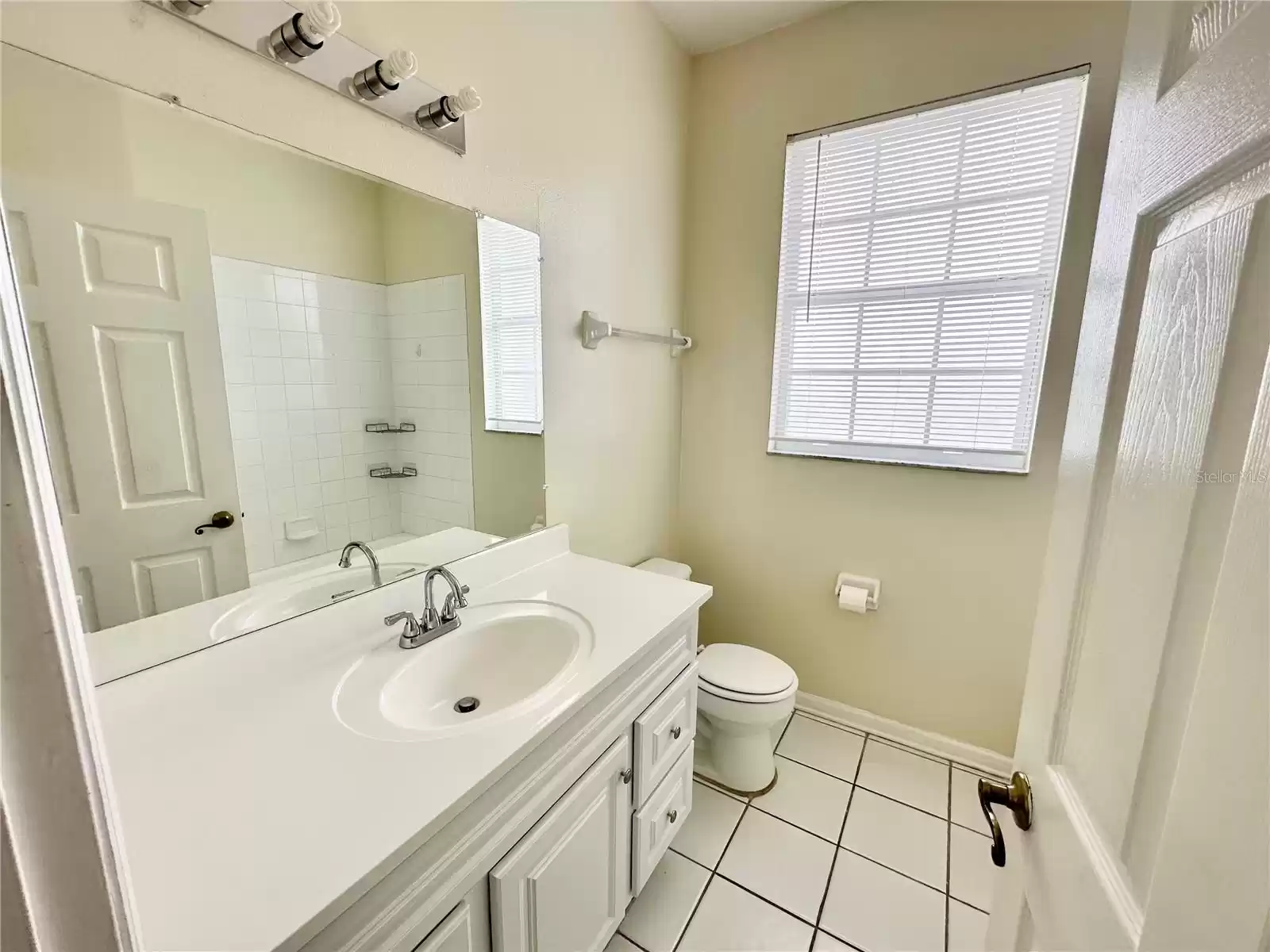 7109 YACHT BASIN AVENUE, ORLANDO, Florida 32835, 3 Bedrooms Bedrooms, ,2 BathroomsBathrooms,Residential Lease,For Rent,YACHT BASIN,MFRS5116318