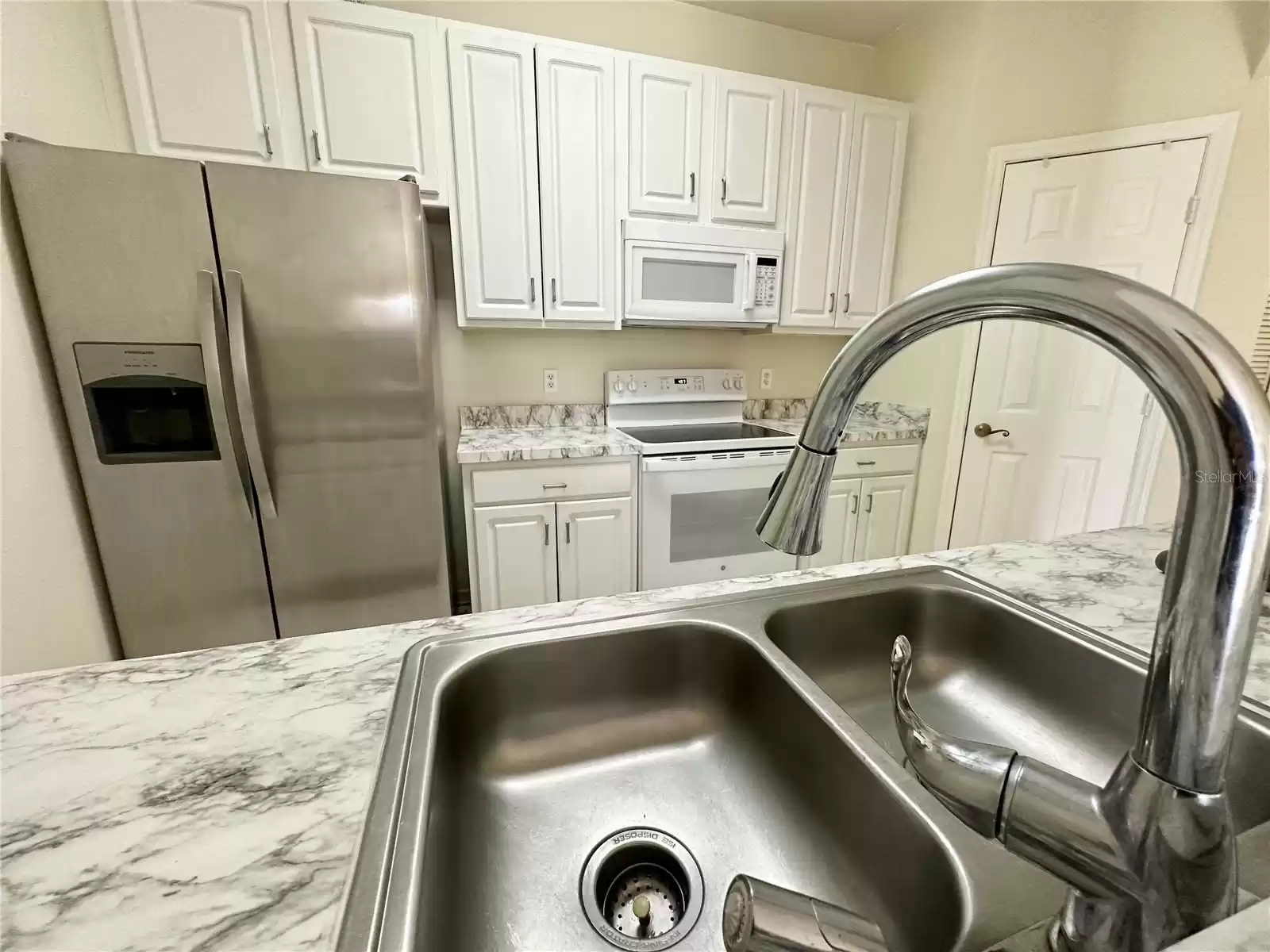 7109 YACHT BASIN AVENUE, ORLANDO, Florida 32835, 3 Bedrooms Bedrooms, ,2 BathroomsBathrooms,Residential Lease,For Rent,YACHT BASIN,MFRS5116318