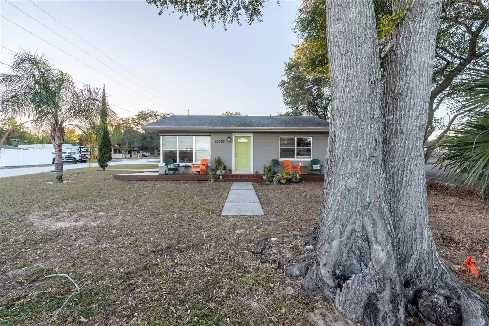 13619 LAKE BOULEVARD, WINTER GARDEN, Florida 34787, 3 Bedrooms Bedrooms, ,2 BathroomsBathrooms,Residential,For Sale,LAKE,MFRG5089877