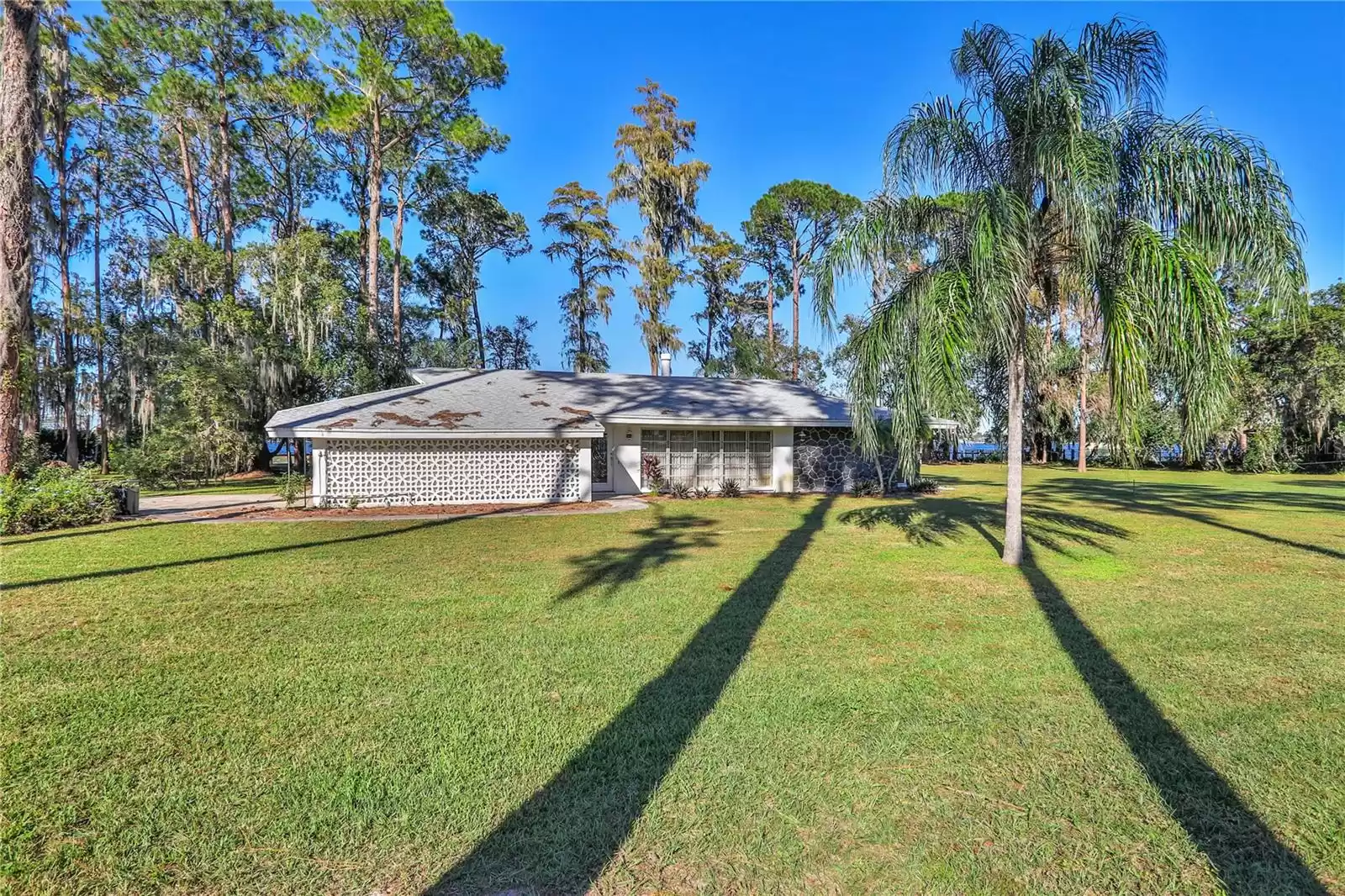 10121 LONE TREE LANE, ORLANDO, Florida 32836, 3 Bedrooms Bedrooms, ,2 BathroomsBathrooms,Residential,For Sale,LONE TREE,MFRO6256924